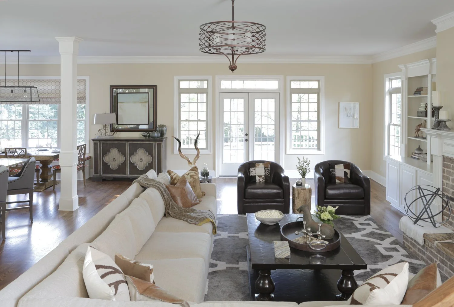Minhnuyet Hardy - Brookhaven Bungalow - Living Room