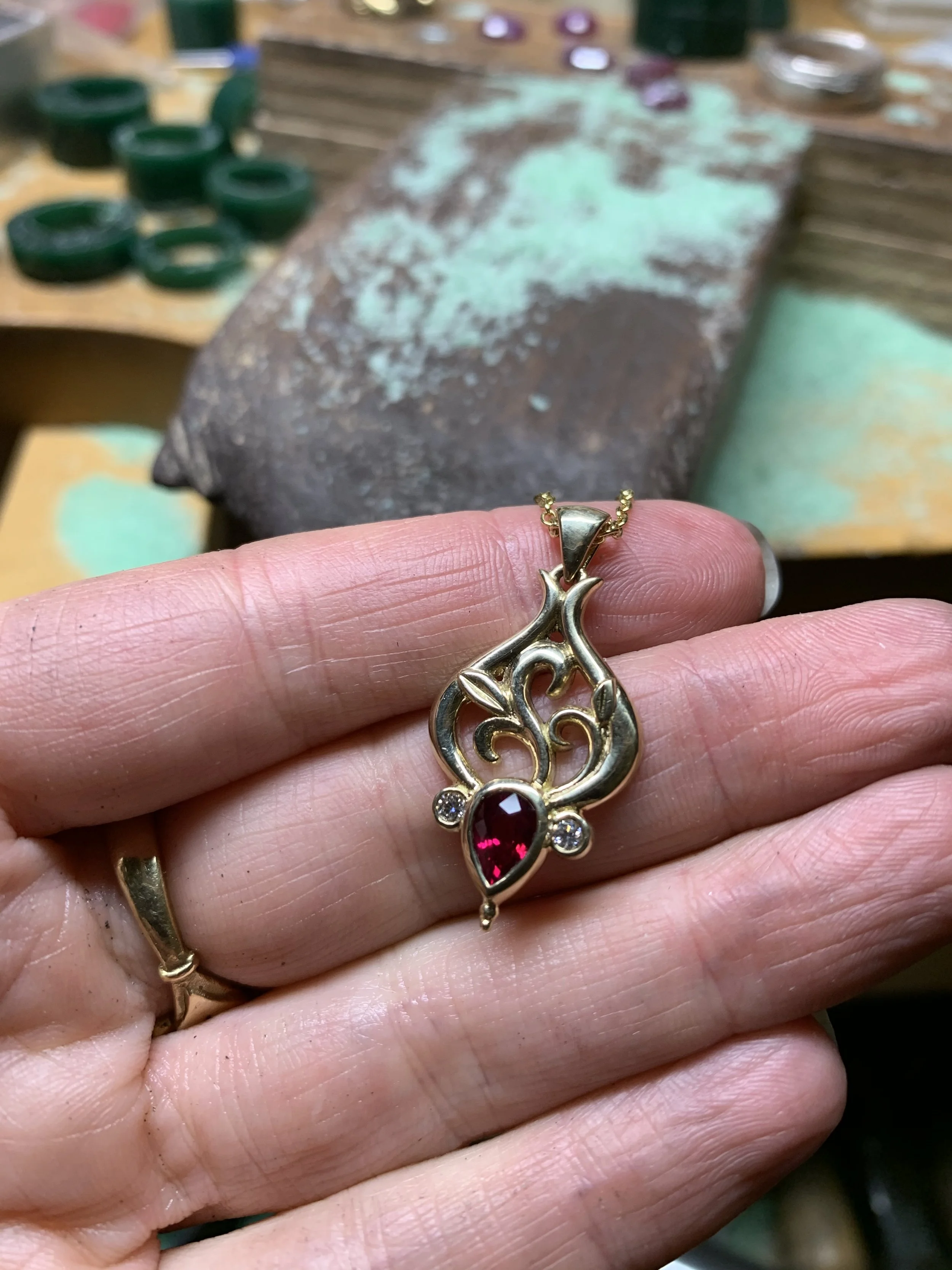 Custom Jewelry in Vancouver: What to Expect