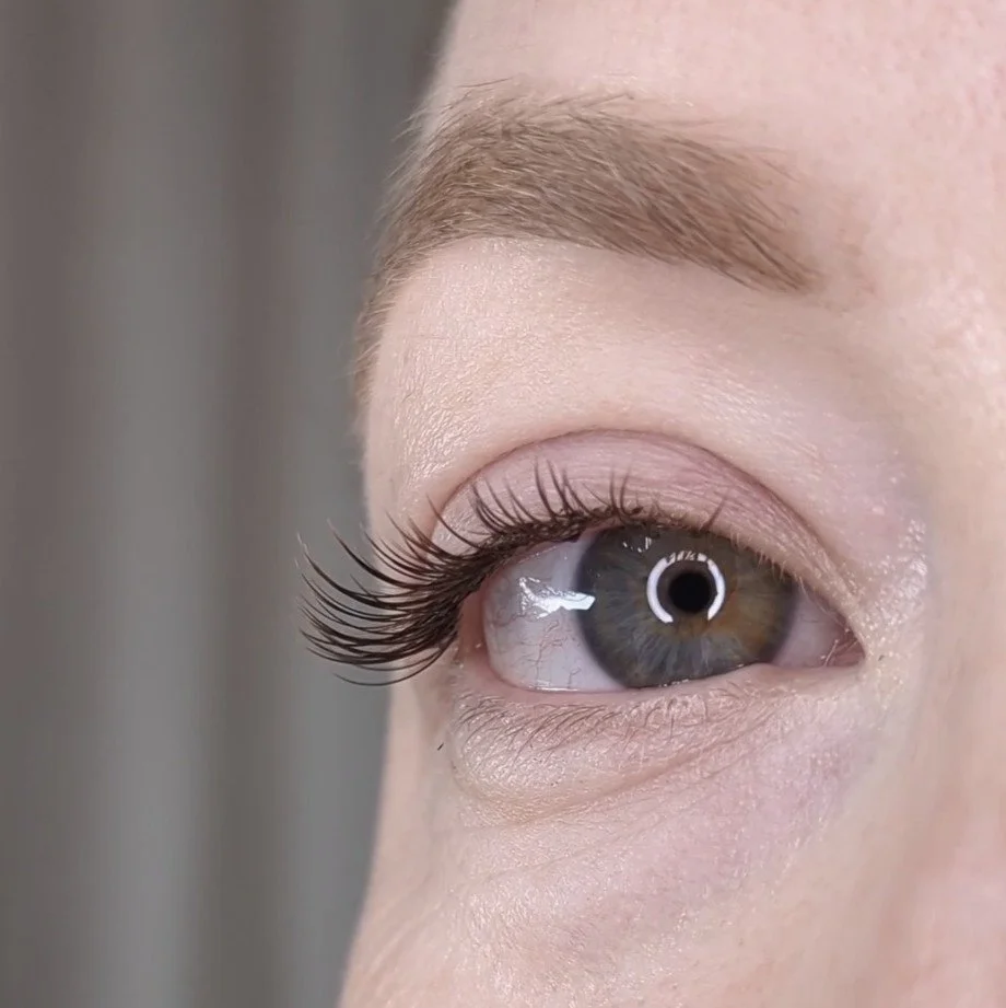 Fuller eyelash extensions in Mosman Sydney with elegant volume, length and a natural refined finish