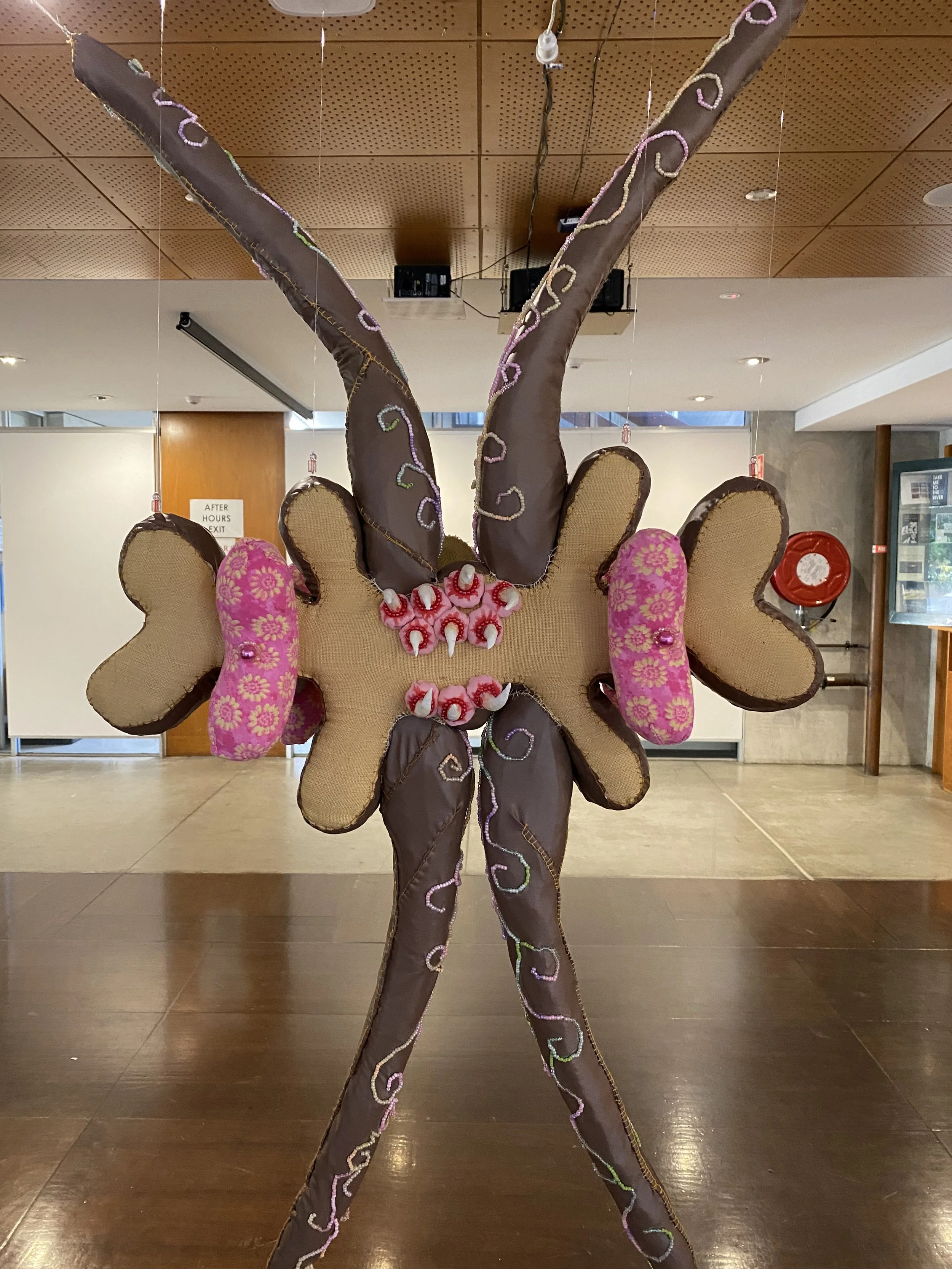 Fem Nuovum: Goosebumps (Detail, Back)