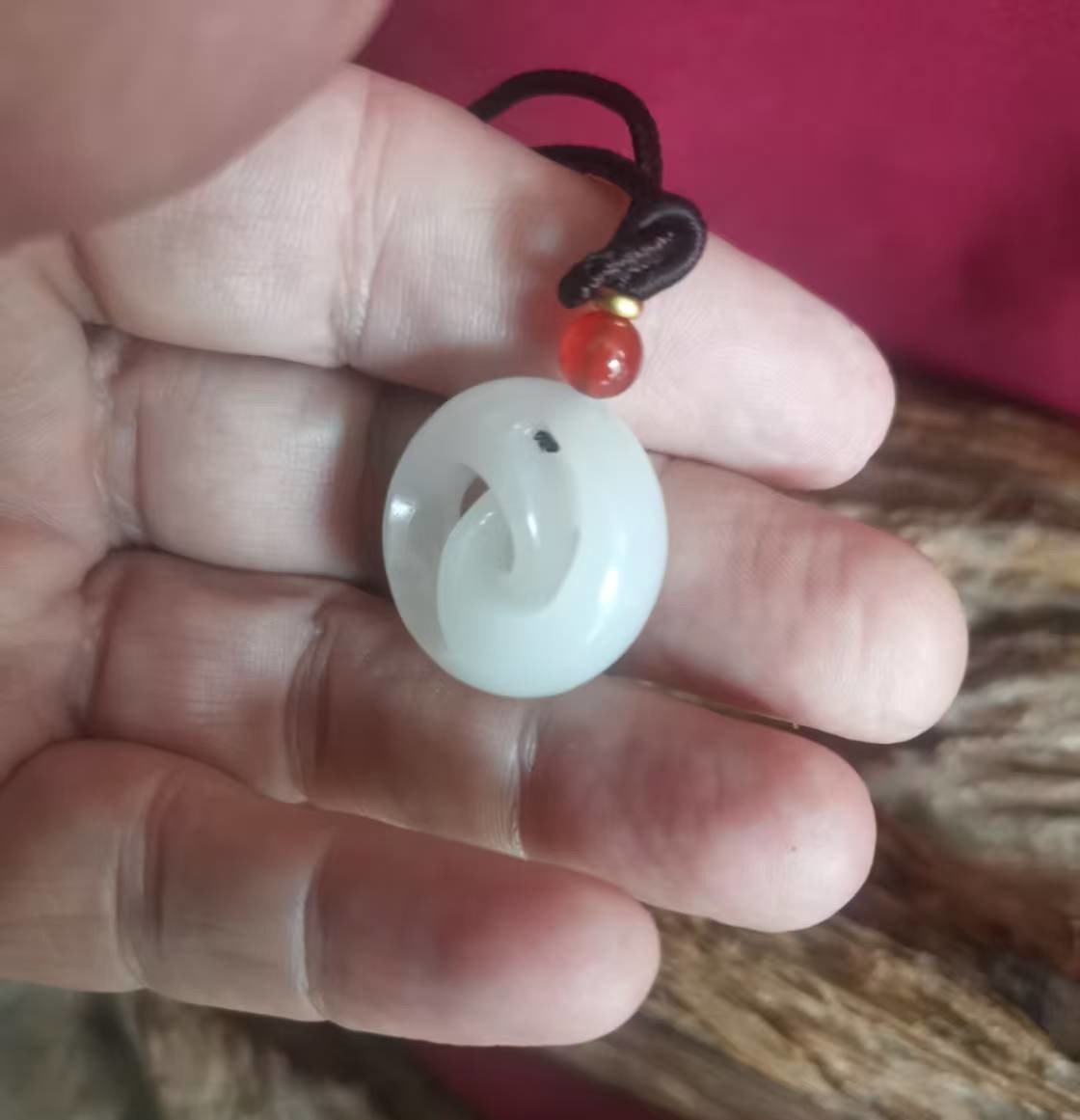 swirl in hand.jpg