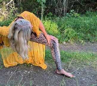 Gudinne pose beskuren.jpg