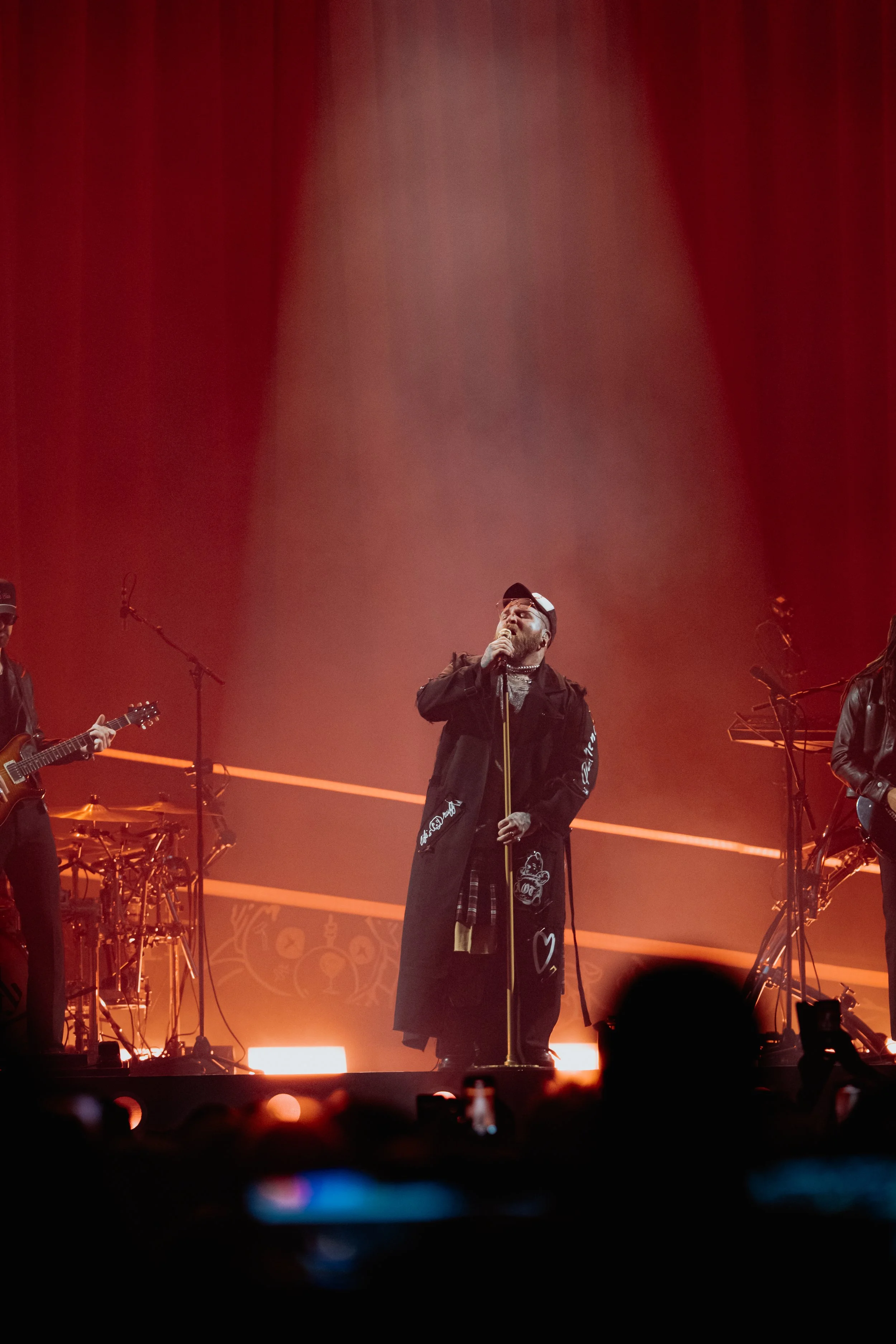 Lighting design for Teddy Swims I've Tried Everything but Therapy Tour