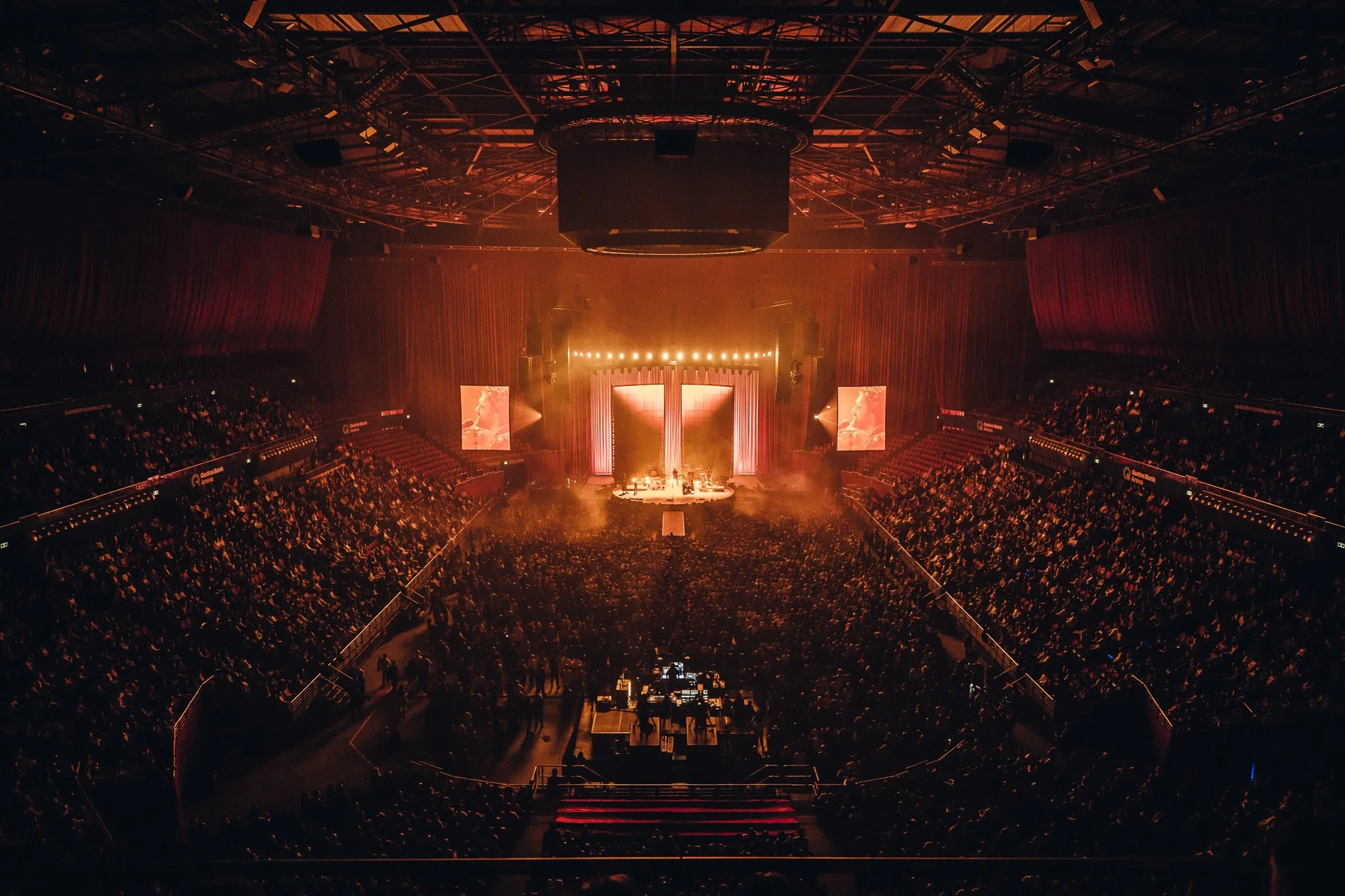 Lighting Design for Gang of Youths, Australia Arena tour 2022 live performance