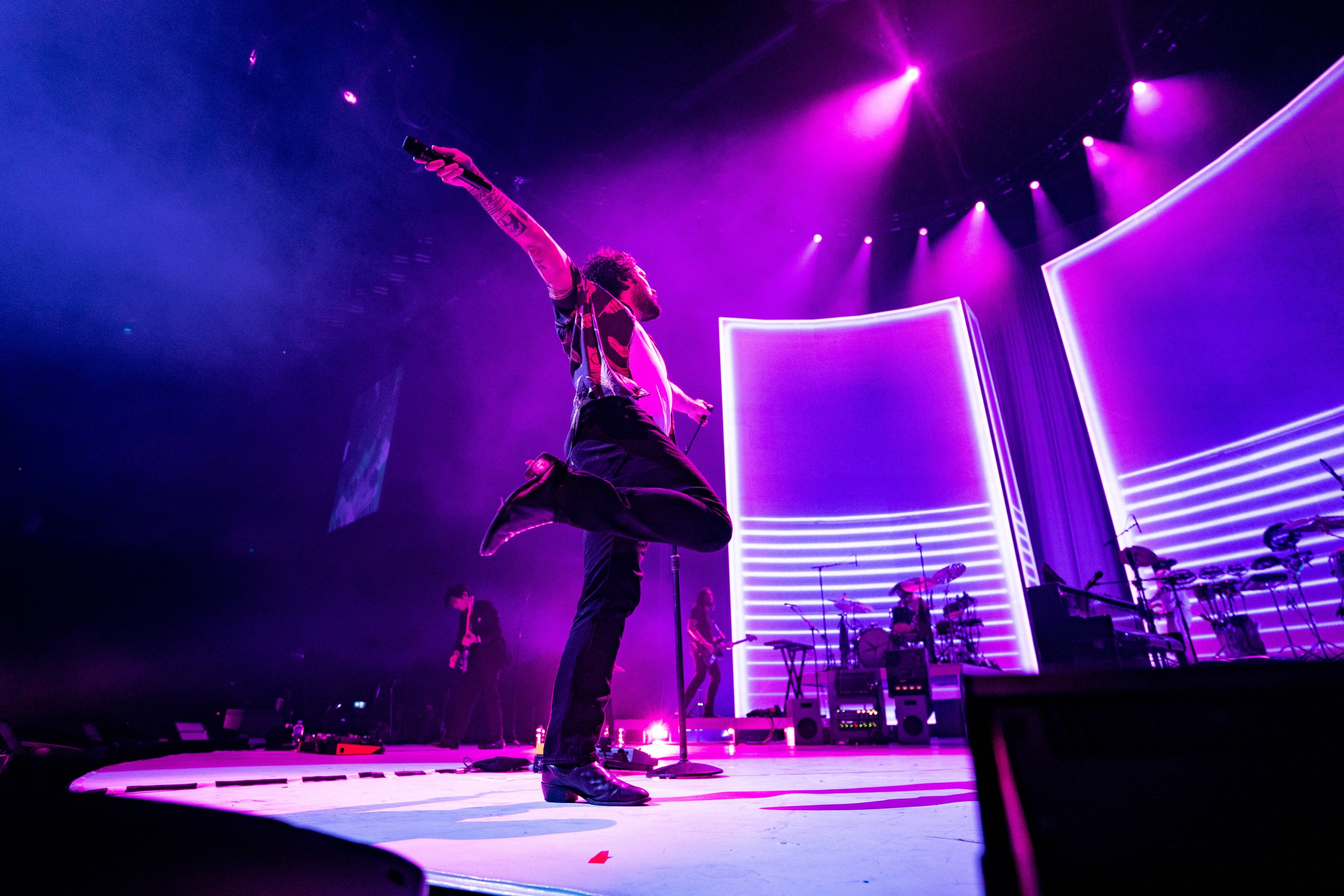 Lighting Design for Gang of Youths, Australia Arena tour 2022 live performance