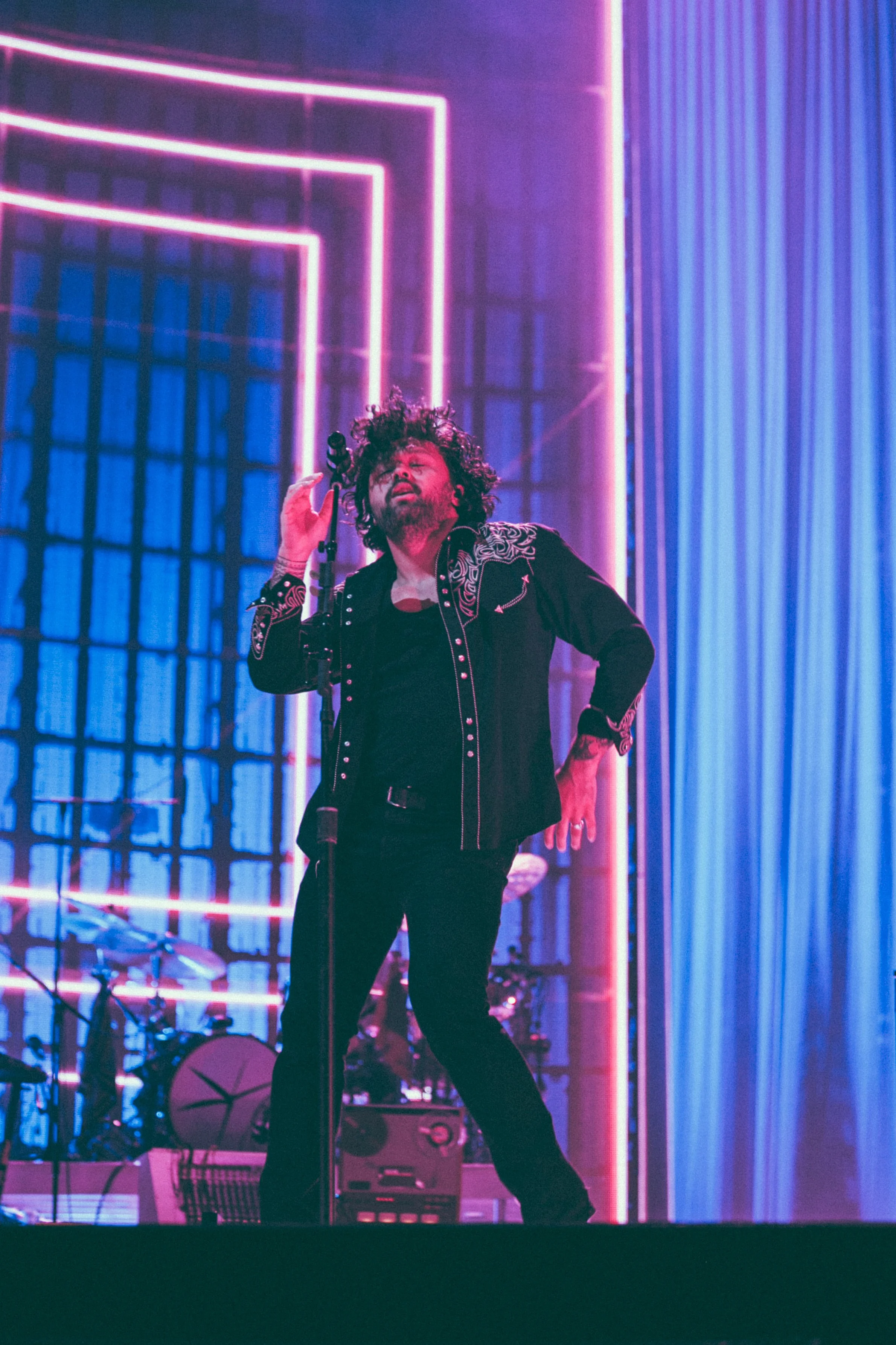 Lighting Design for Gang of Youths, Australia Arena tour 2022 live performance