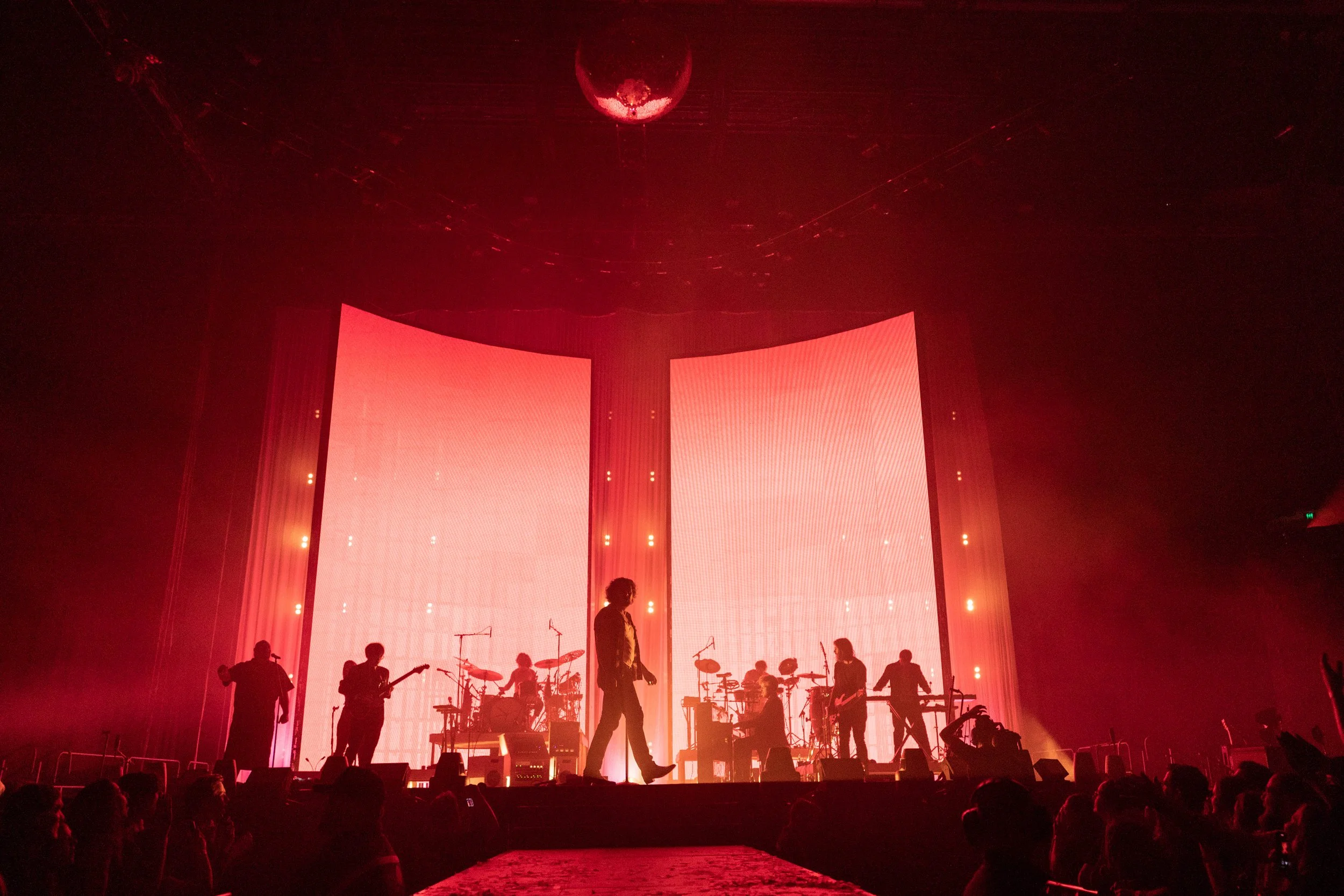 Lighting Design for Gang of Youths, Australia Arena tour 2022 live performance