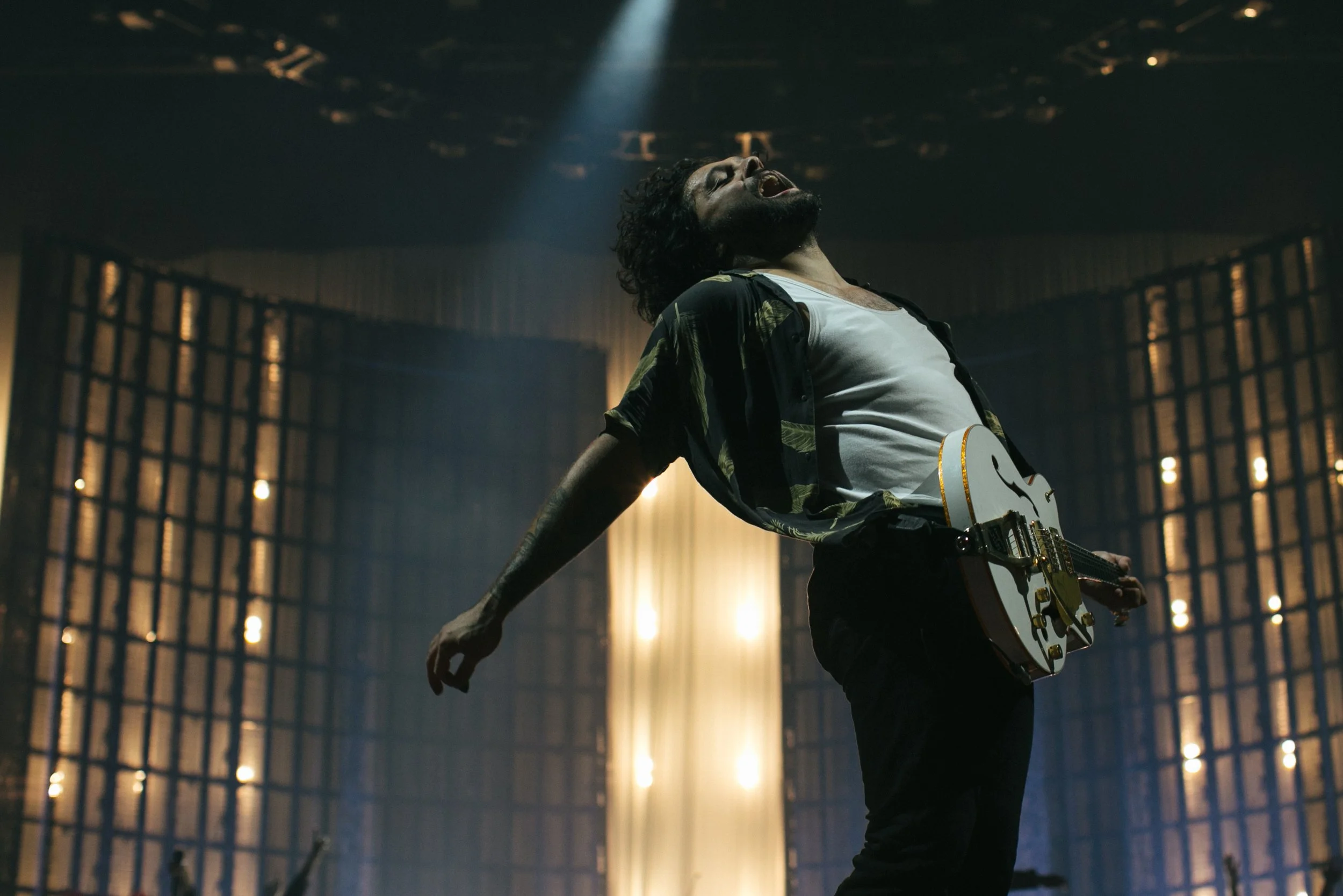 Lighting Design for Gang of Youths, Australia Arena tour 2022 live performance