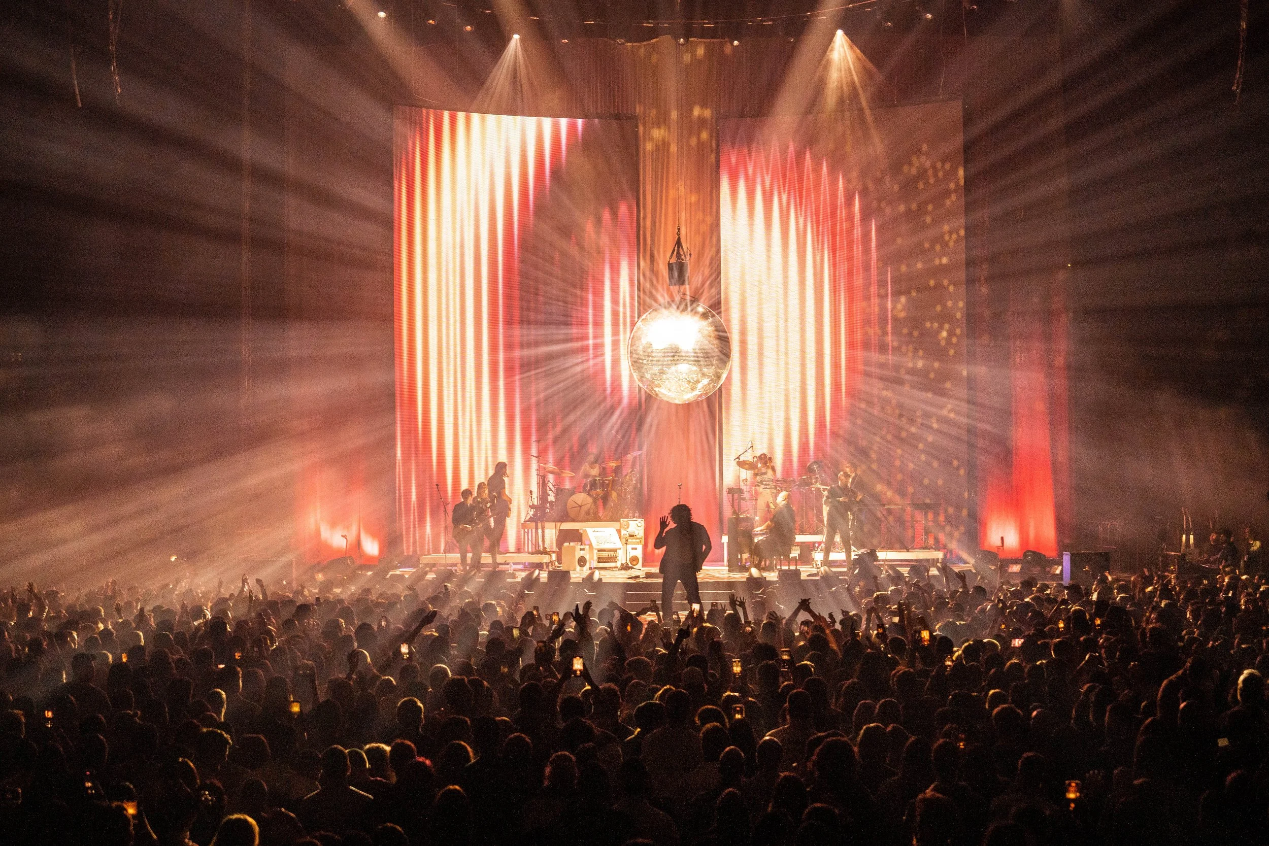 Lighting Design for Gang of Youths, Australia Arena tour 2022 live performance