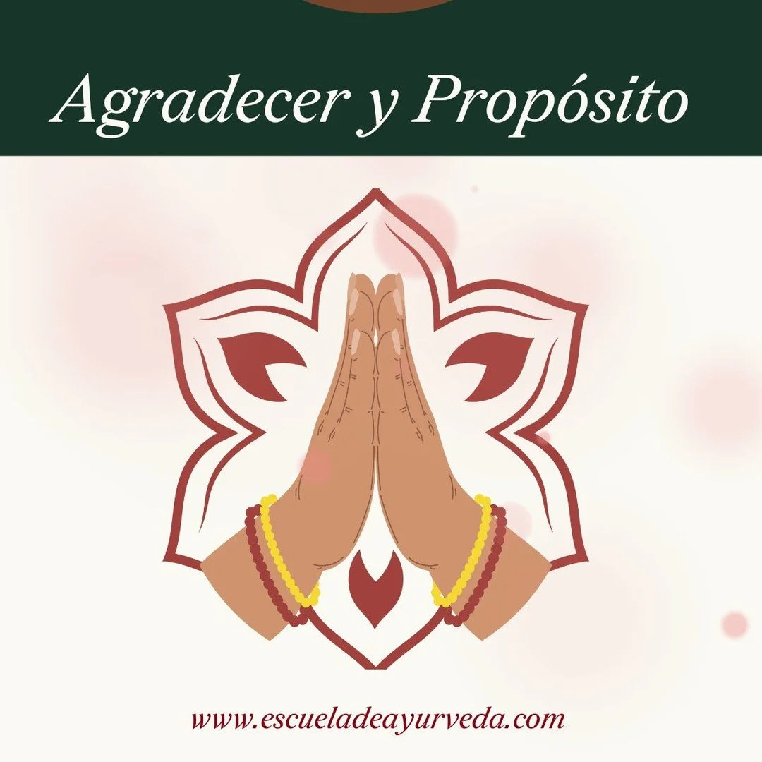 A final de a&ntilde;o, la tradici&oacute;n v&eacute;dica nos recuerda algo sencillo: lo que agradeces, crece; y lo que nombras como prop&oacute;sito, toma direcci&oacute;n.

Agradecer no es mirar atr&aacute;s con nostalgia, sino reconocer con clarida