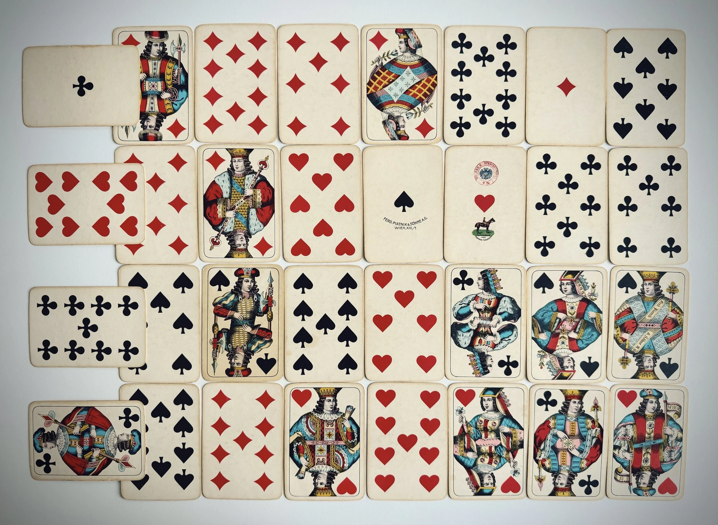 Reading 32 Playing Cards: Structure, Method, and Practice