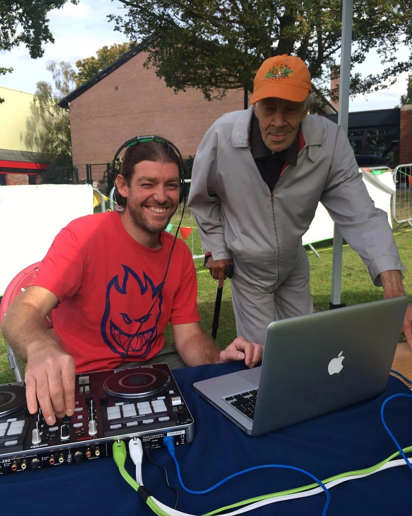 LISTEN UP 🎶

Our &lsquo;Song for Mitcham&rsquo; is out now and you can treat your ears to this tune by clicking the link in our bio 🔗

The art exhibition is ongoing and free @canons_mitcham so get down there, have a listen to our song, and enjoy!

