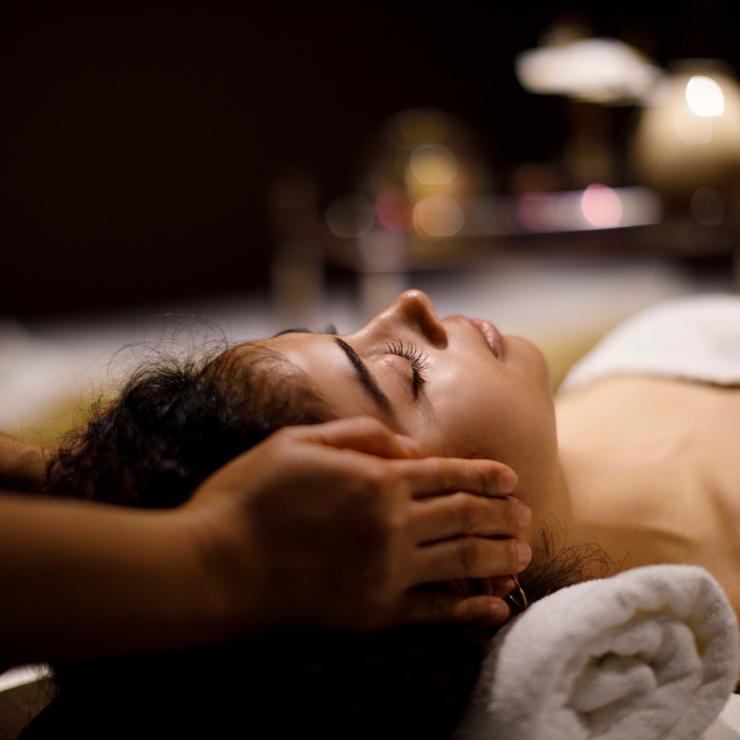 Indian Head Massages in Tamworth.png