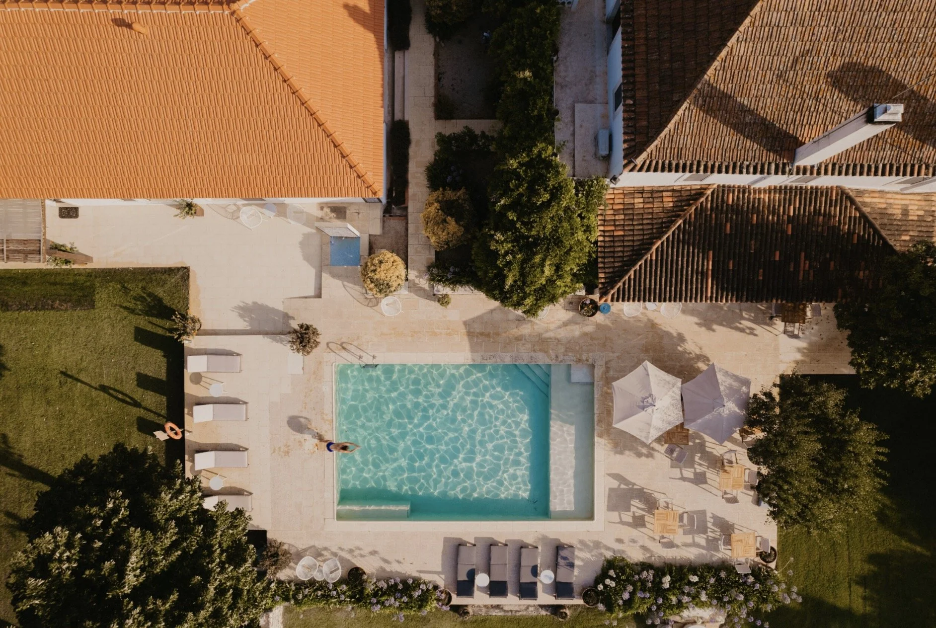 Artfuel-studio-art-retreat-portugal-terri-froelich-susan-melrath00065.jpg