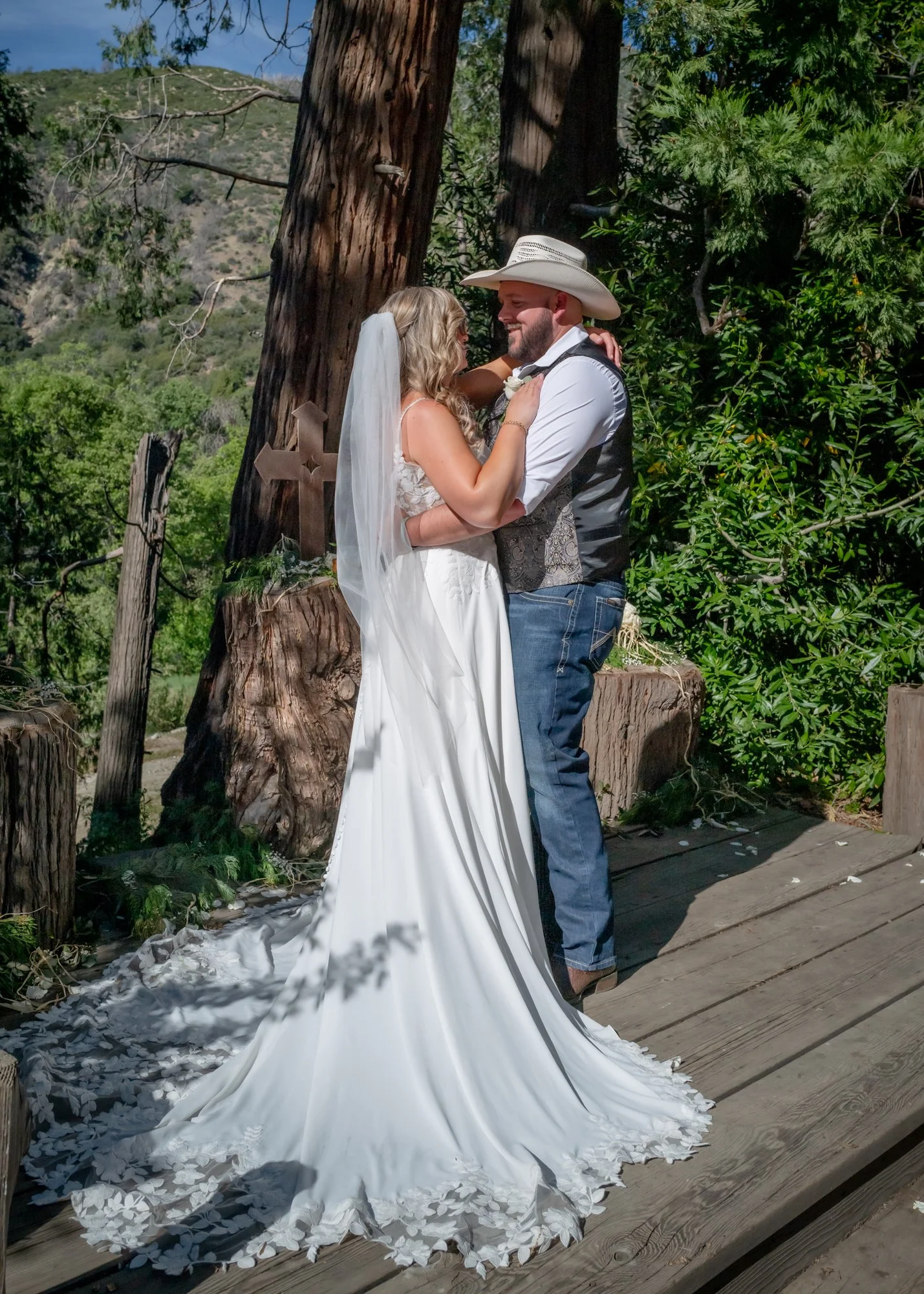 J&J Pre Ceremony and Groups-44.jpg