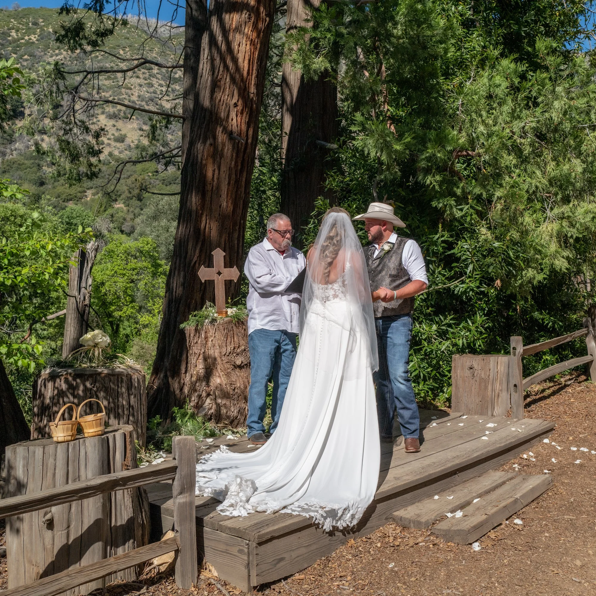 J&J Ceremony-21.jpg