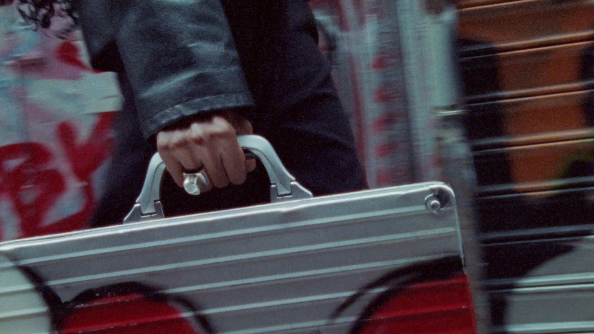 APONY_16x9_MASTER_h264 .00_00_18_17.Still010.png