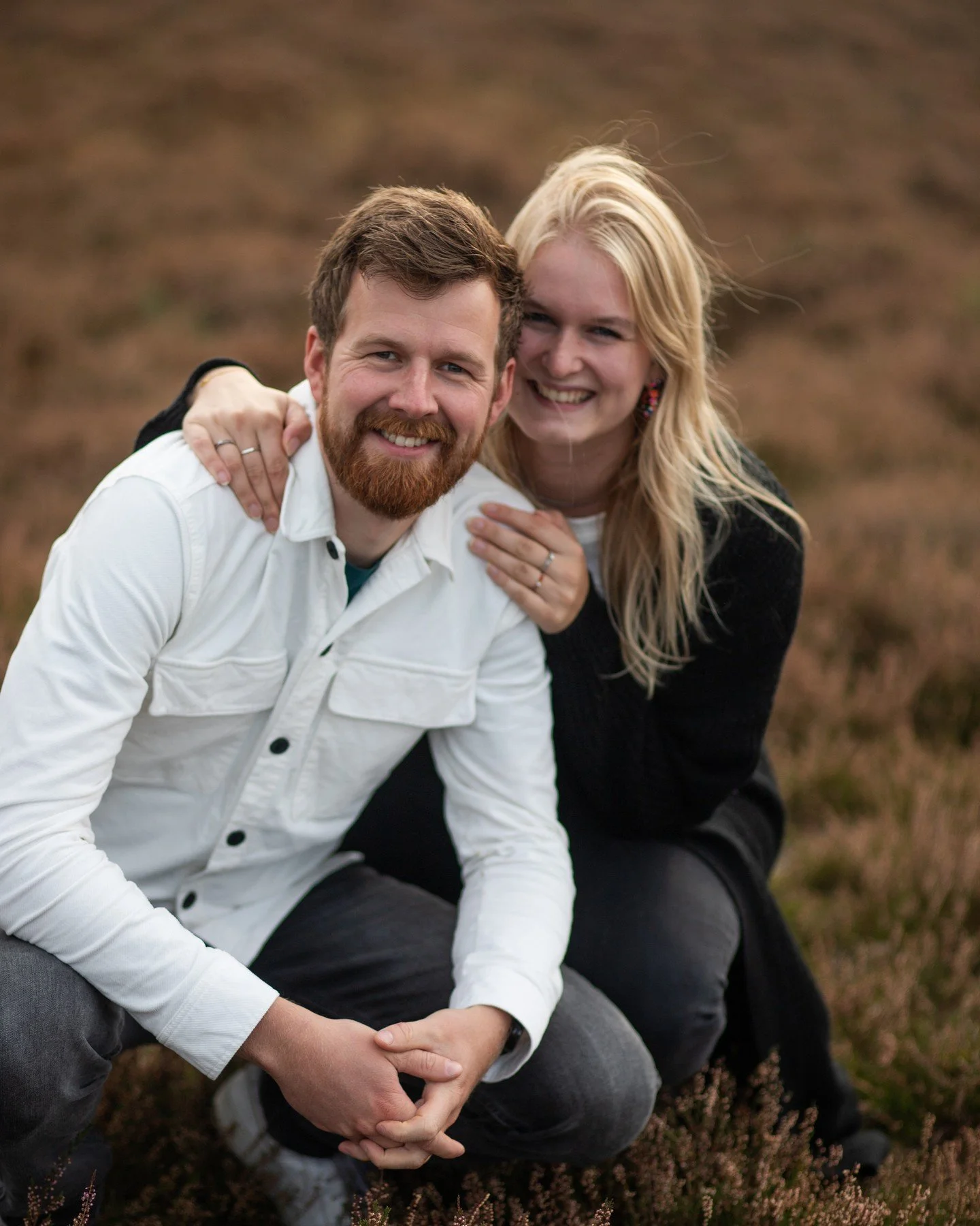 Wat hieraan voorafging was een sprintje van de camera naar de plek, maar dan heb je ook wat.❤️

#zelfontspanner #statief #fotografie #wezepscheheide #nietstruikelen #koppelshoot