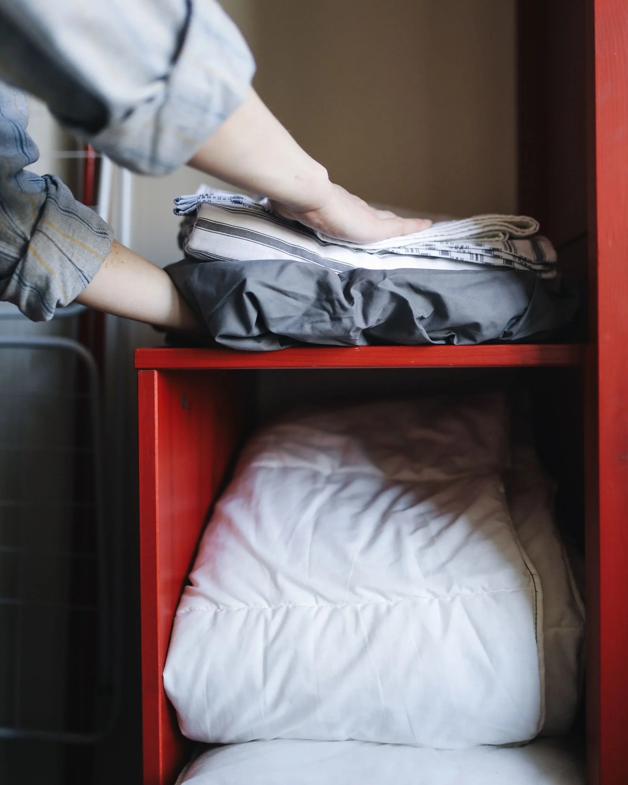7 Things You Should Toss from Your Linen Closet