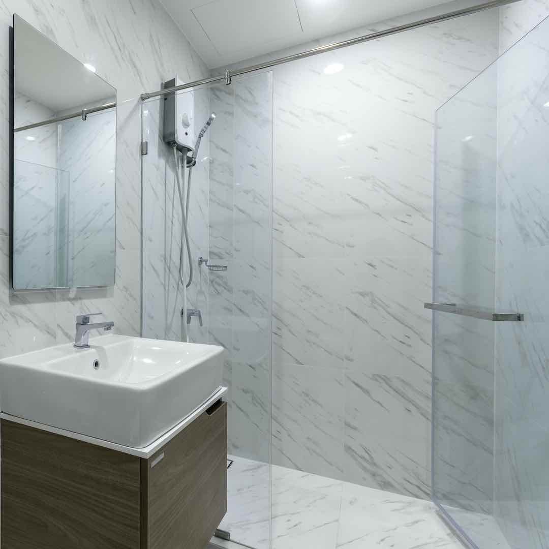 WALK IN SHOWER IDEAS FOR SMALL BATHROOMS - Maximize Space And Style. —  Gatheraus