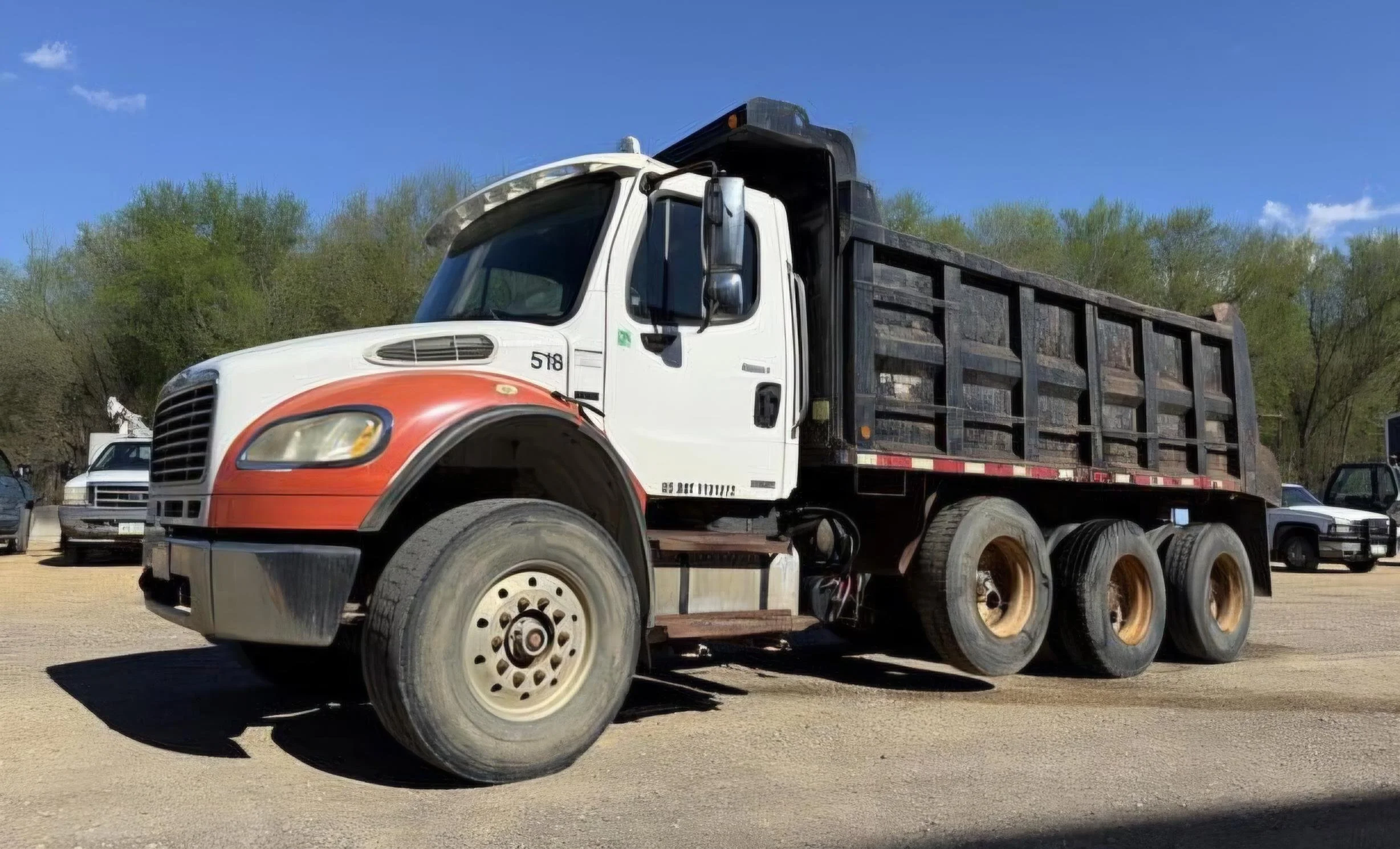 2007 Freightliner Business Class M2 106 CO11451