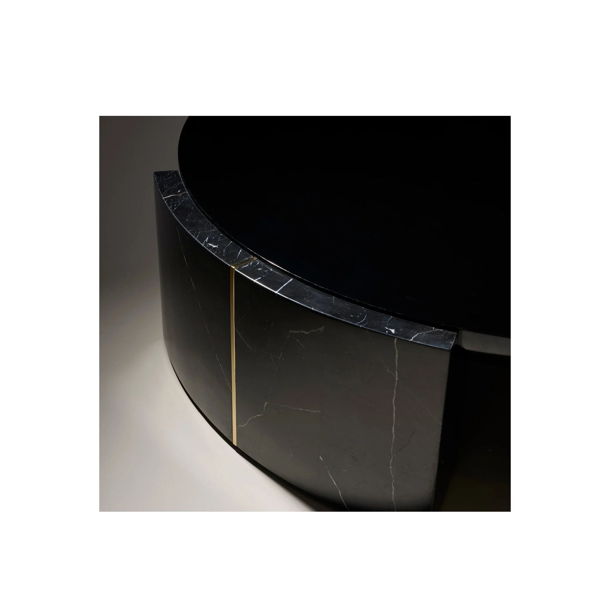 IDG-OVERLAP-ROUND-COCKTAIL-TABLE-2.jpg