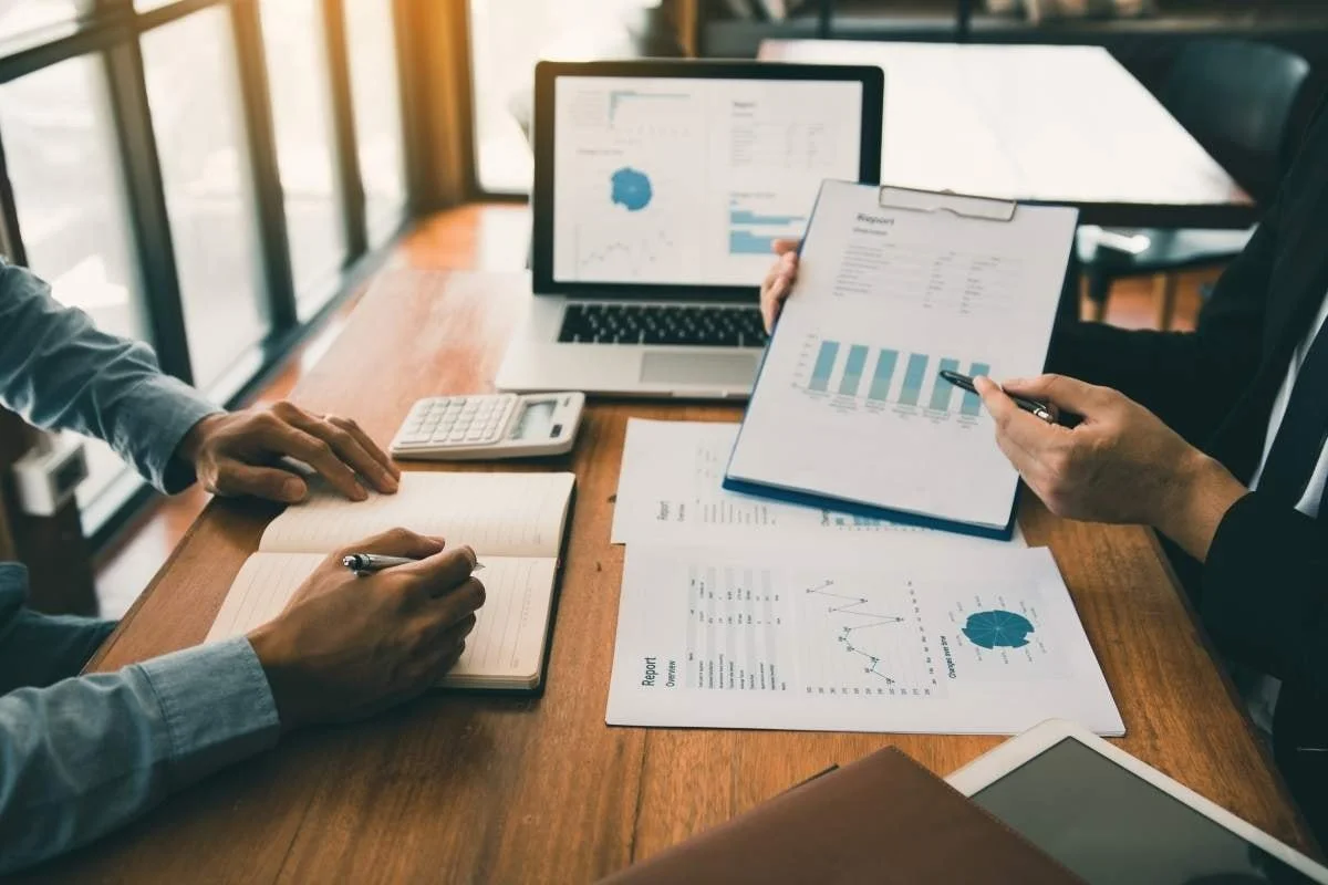 Mastering Public Relations Reports: Key Elements for Success