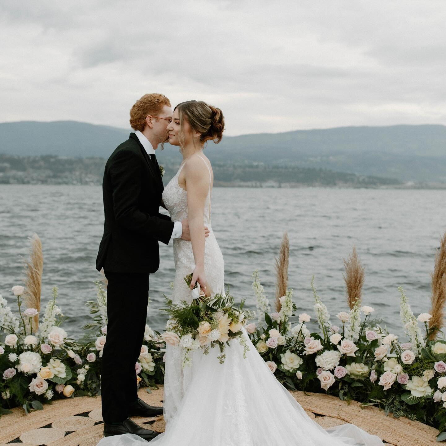 ✨ On the blog ✨

We are excited to share our first blog post to our website! Today&rsquo;s feature is all about this gorgeous shoot we put on in Kelowna at the Eldorado Resort. The only place in Kelowna you can share your vows directly on the water. 