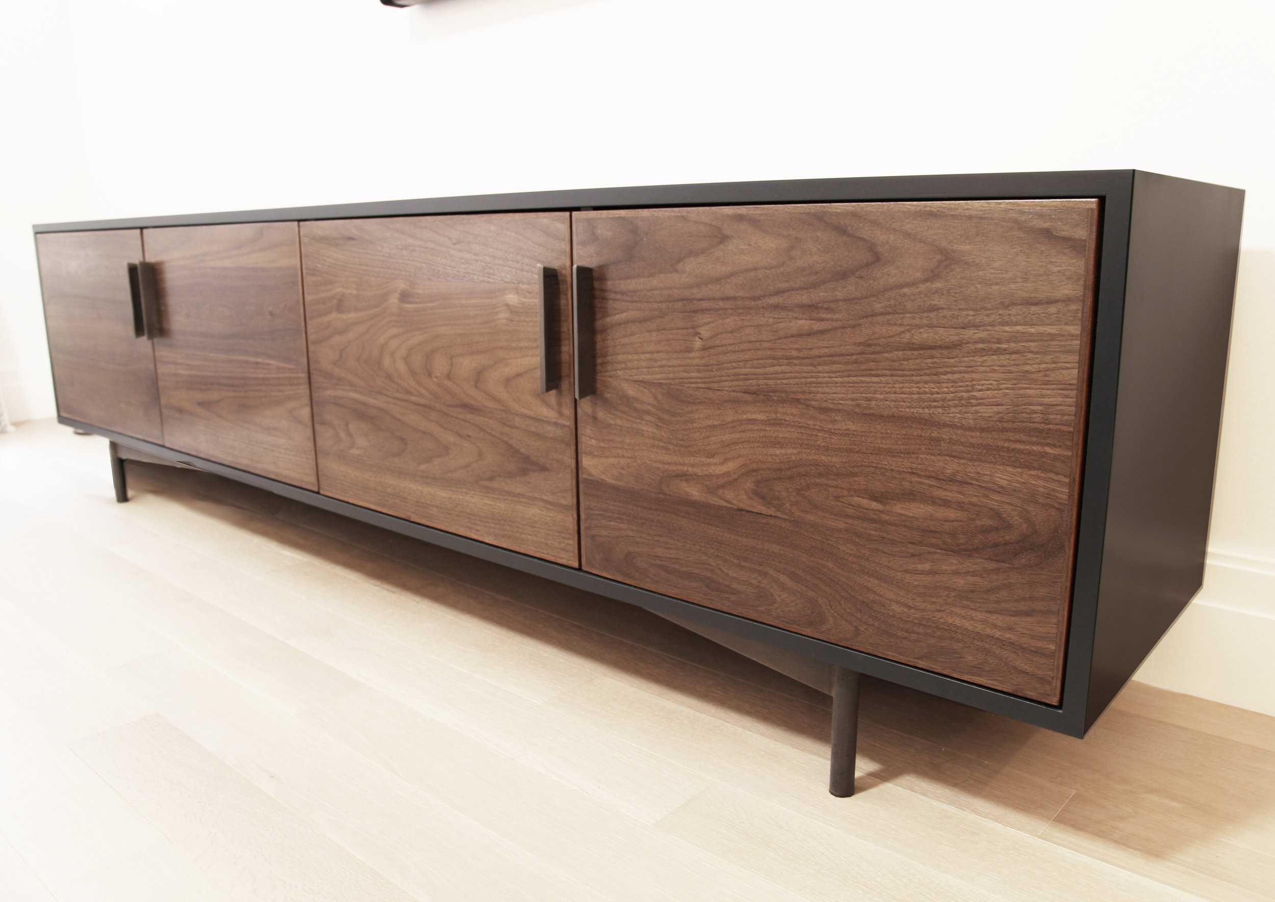 Tara_Walnut_Console_For_Web_40.2.jpg