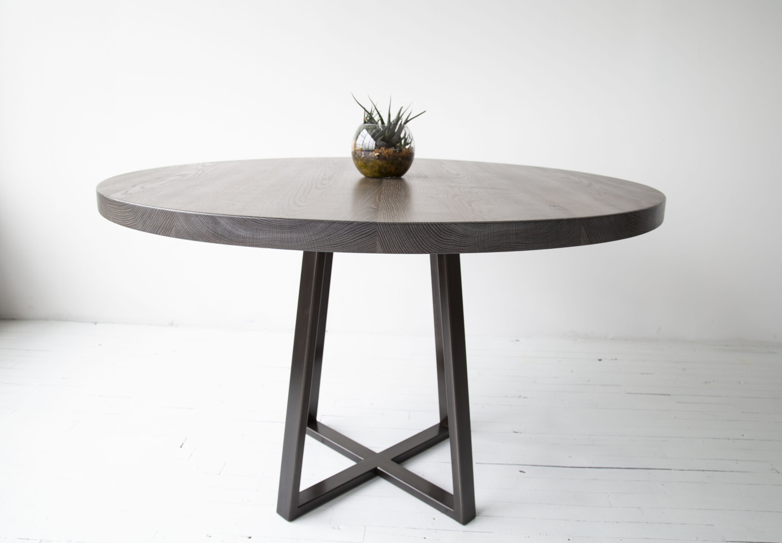 Round_Oxidized_oak_fig.1.jpg