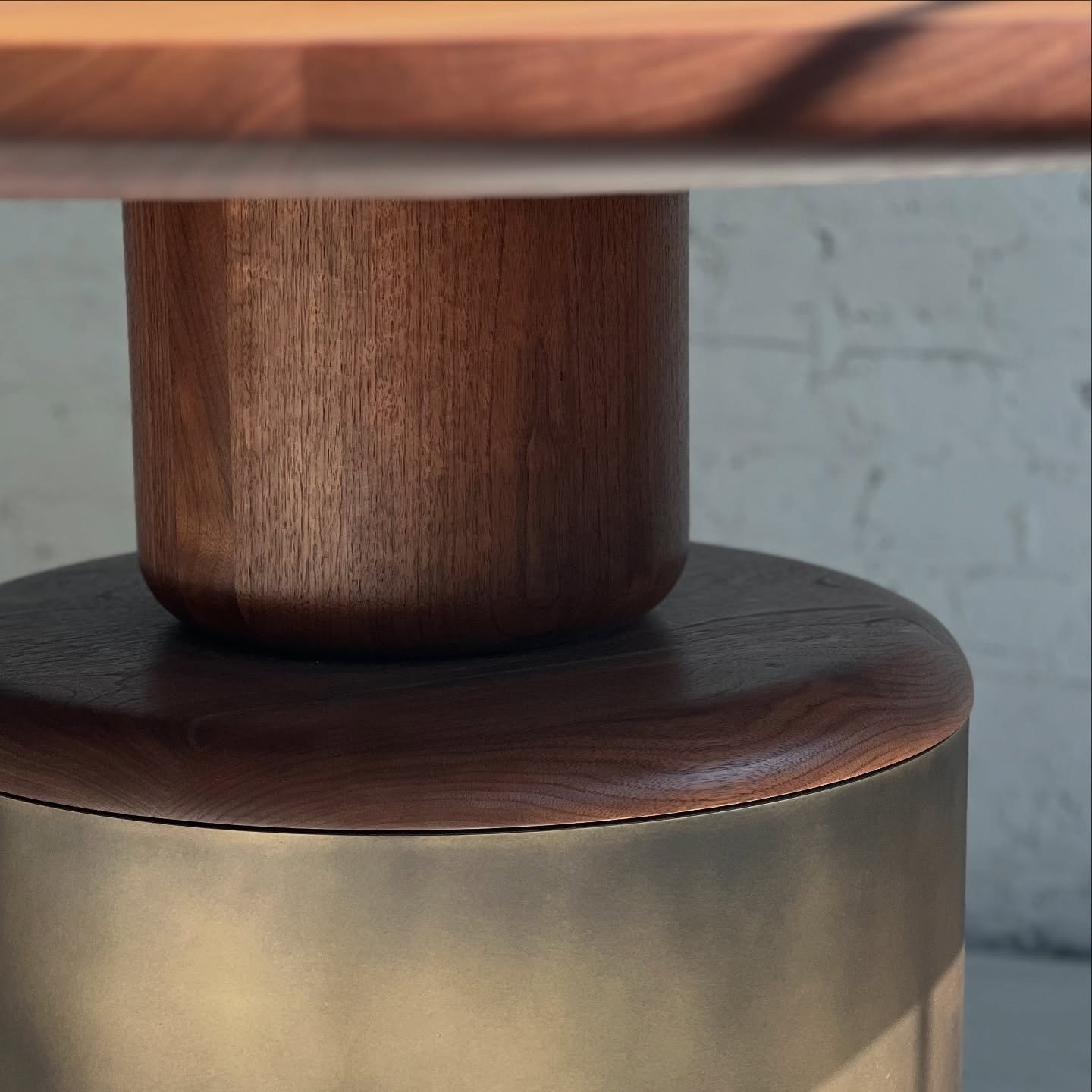 Beckett Dining Table at our Studio at 87 Richardson Street. For showroom visits feel free to DM or Email for scheduling.