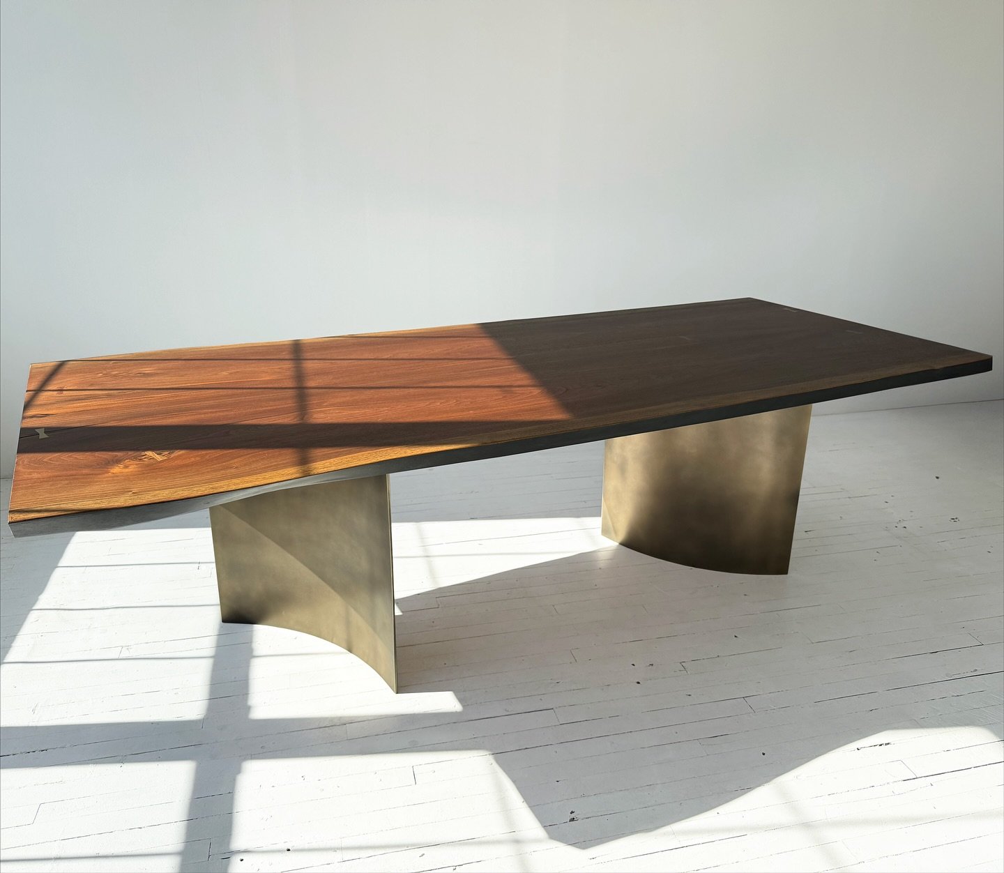 Introducing the Wiley Dining Table, shown in live edge walnut and hand rubbed brass. Available in any of our woods and finishes.  Currently on display at our Williamsburg studio.  Feel free to email or DM for scheduling and ordering details.