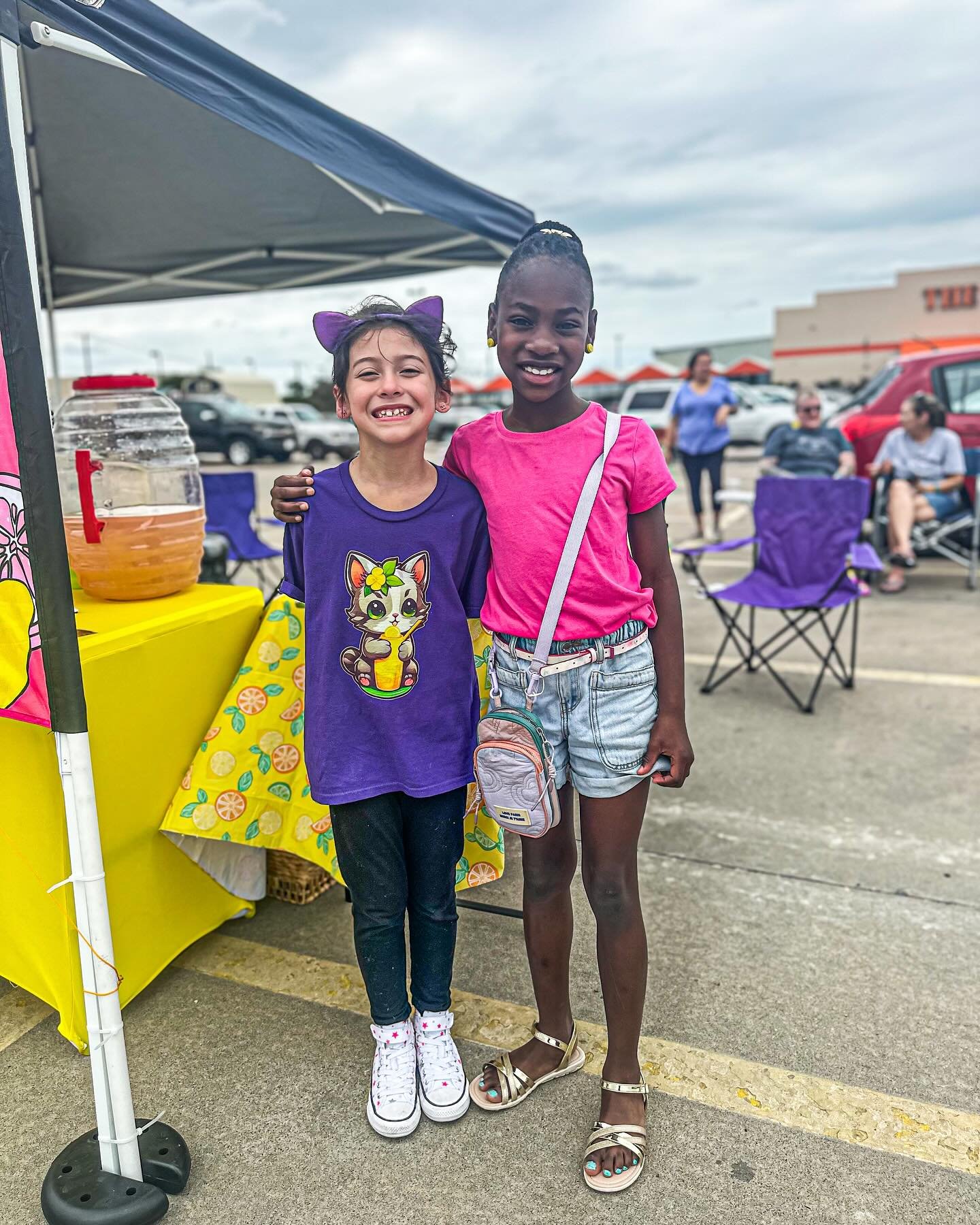 We aren&rsquo;t letting a few clouds ☁️ rain on our Lemonade Day Parade! 🍋 I stopped by to support Harlee &amp; Mia at their stands. Great job out there, ladies! 💛
.
.
.
#lemonadeday #youthentrepreneur #lemonadestand #girlboss