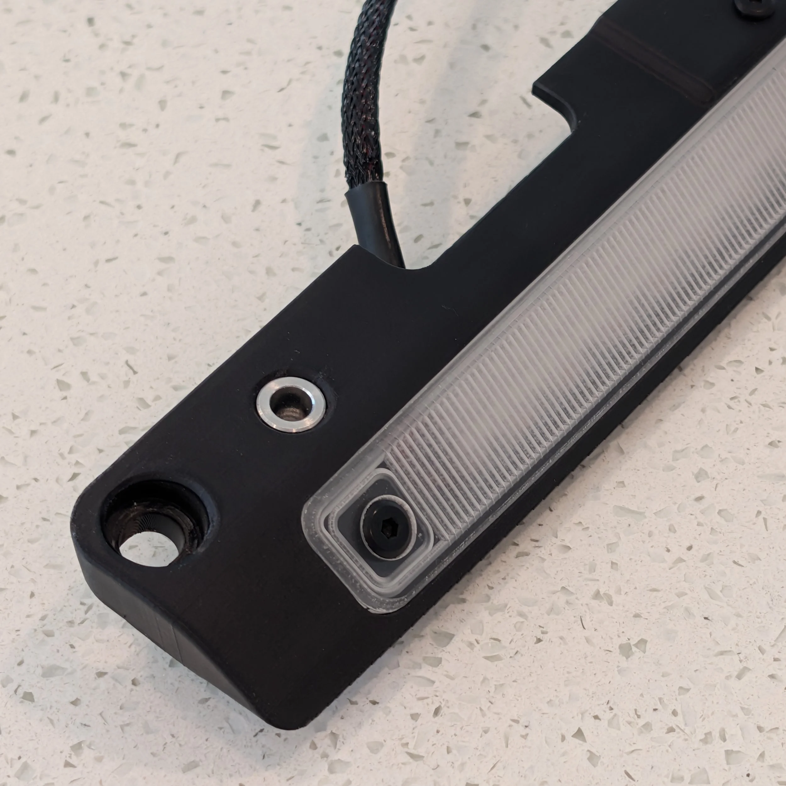 GX470_3rd_brake_light_chase_light_mount.jpg