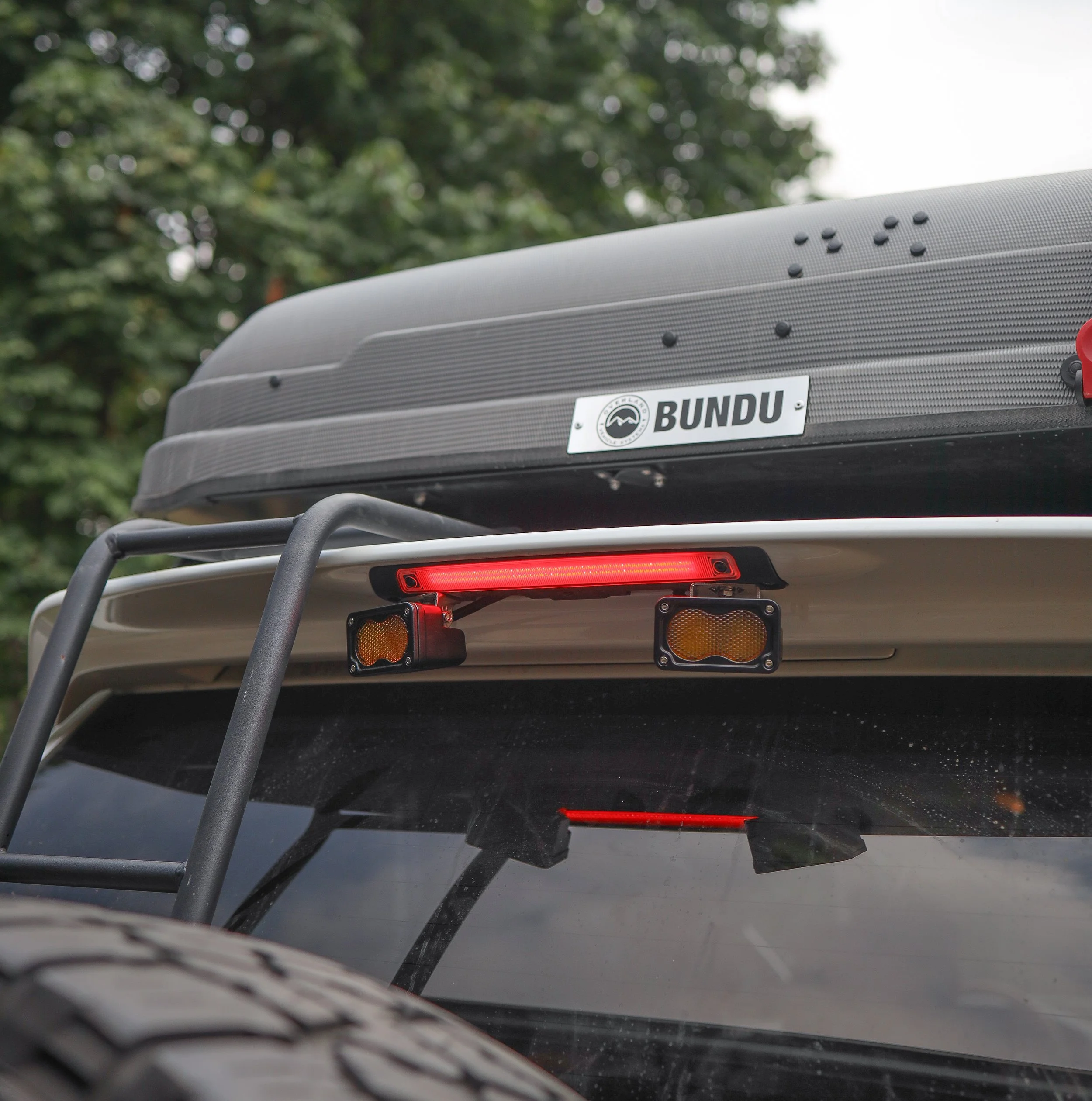 yotaworks-visionhub-gx470-installed-rear.JPG