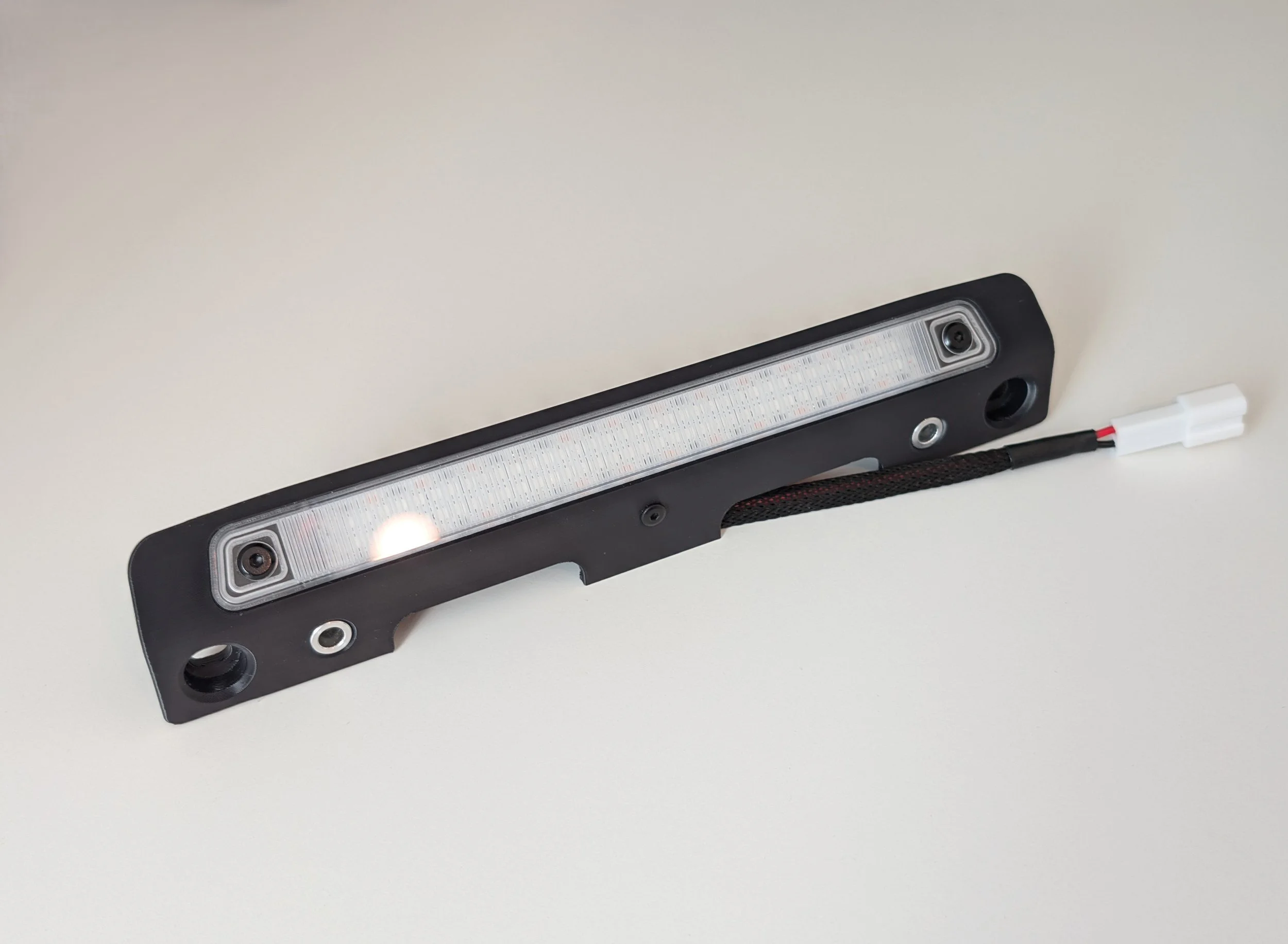 visionHub_4Runner_toyota_5thGen_3rd_brakelight_product03.jpg