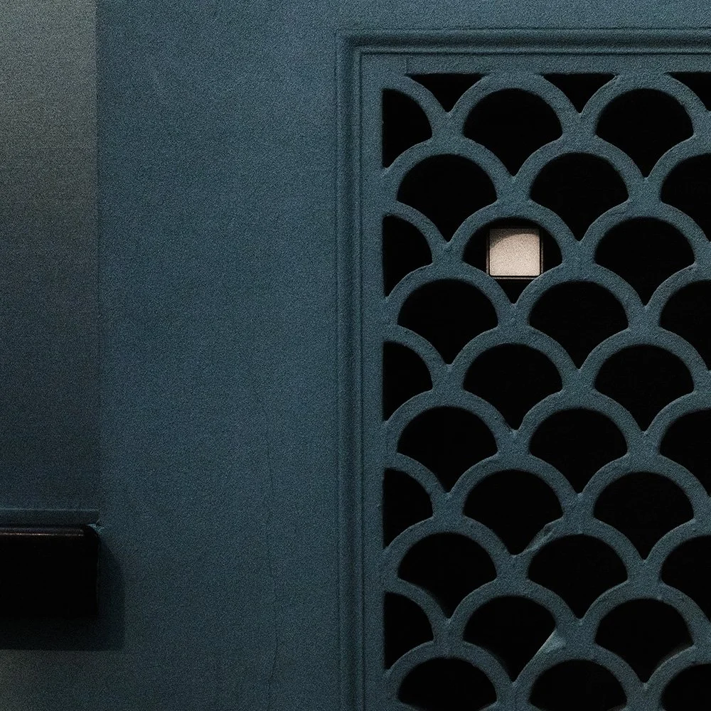 Kontakten/The socket  1/3