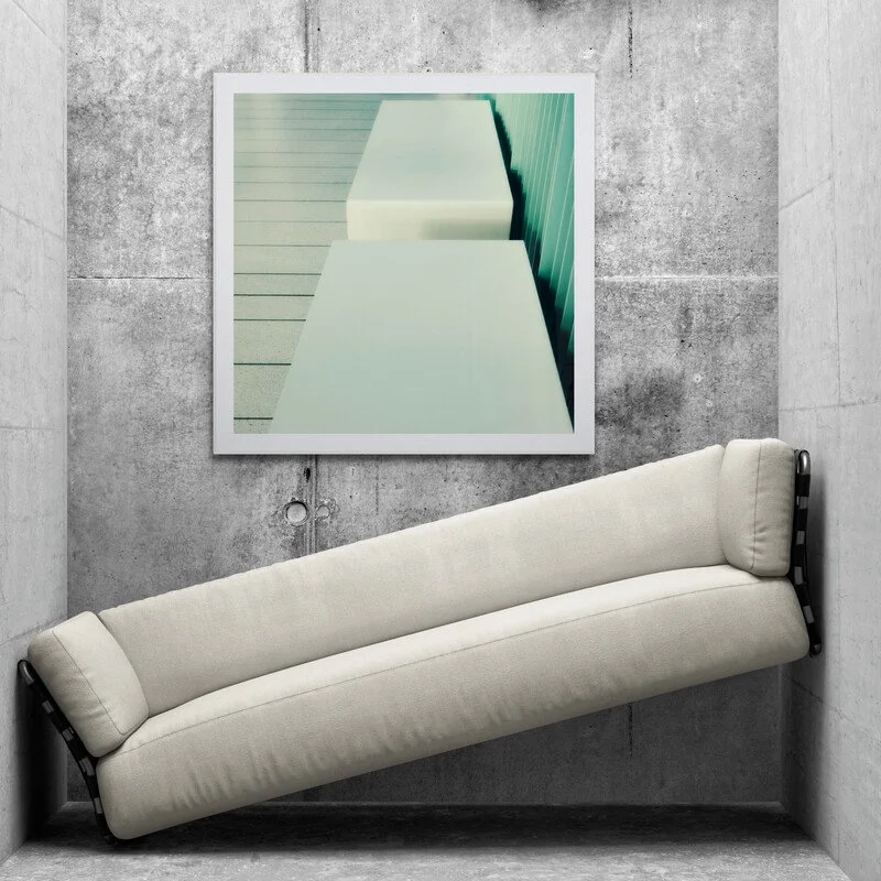 Hvide bænke/White benches - 2025