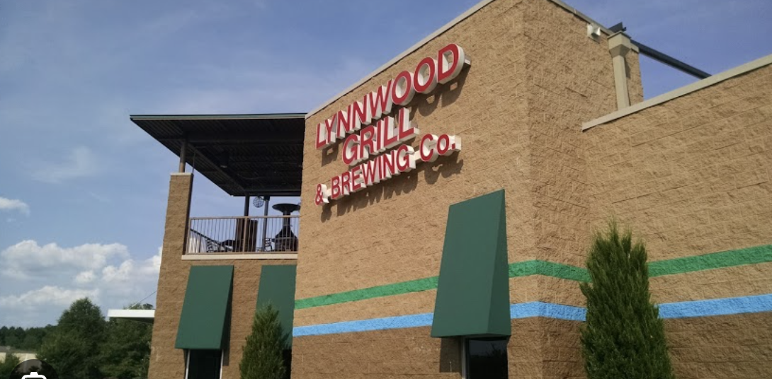 Lynnwood Grill + Brewing Co.