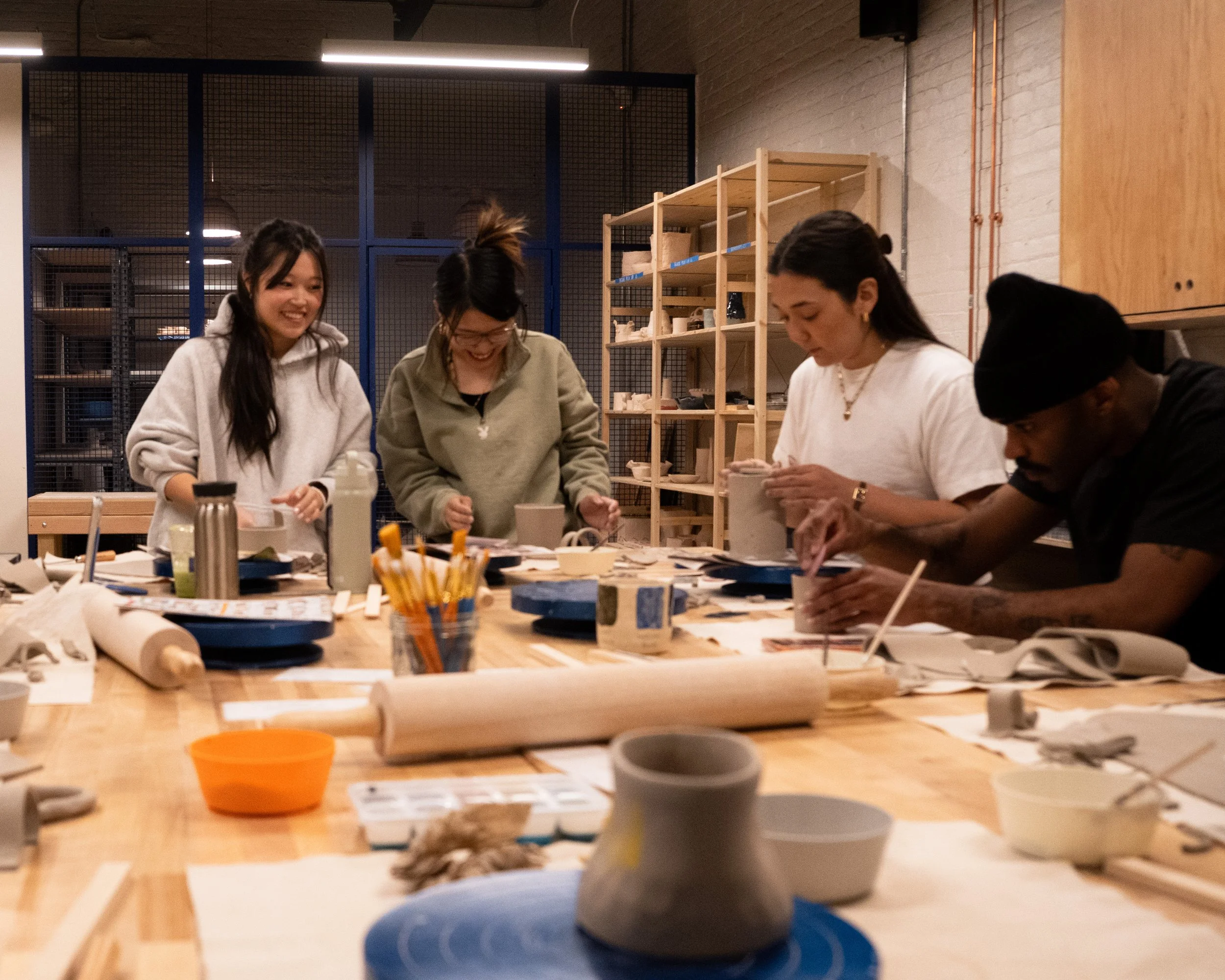 260324_Pottery Studio_Mugs_Class_06 (2).jpg