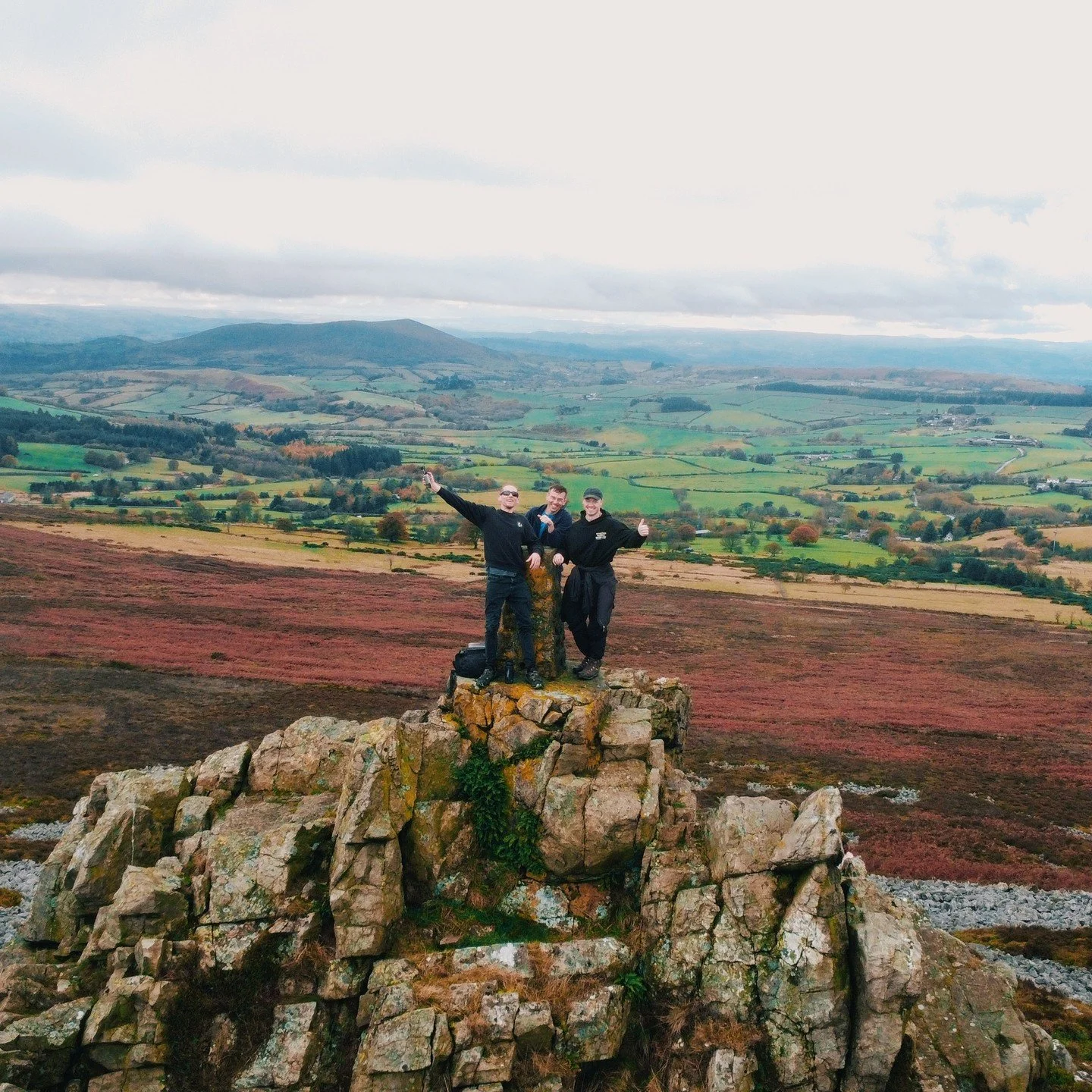 If all the young men were like hares on the mountain 🎵

#stiperstones #thedevilschair #halloween #naturewalk #shropshire