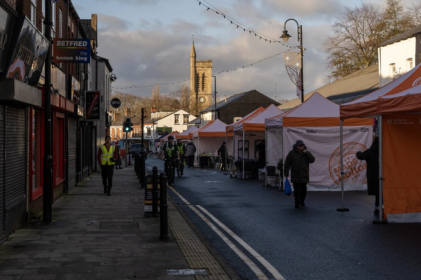 2. Setting up the stalls.jpg