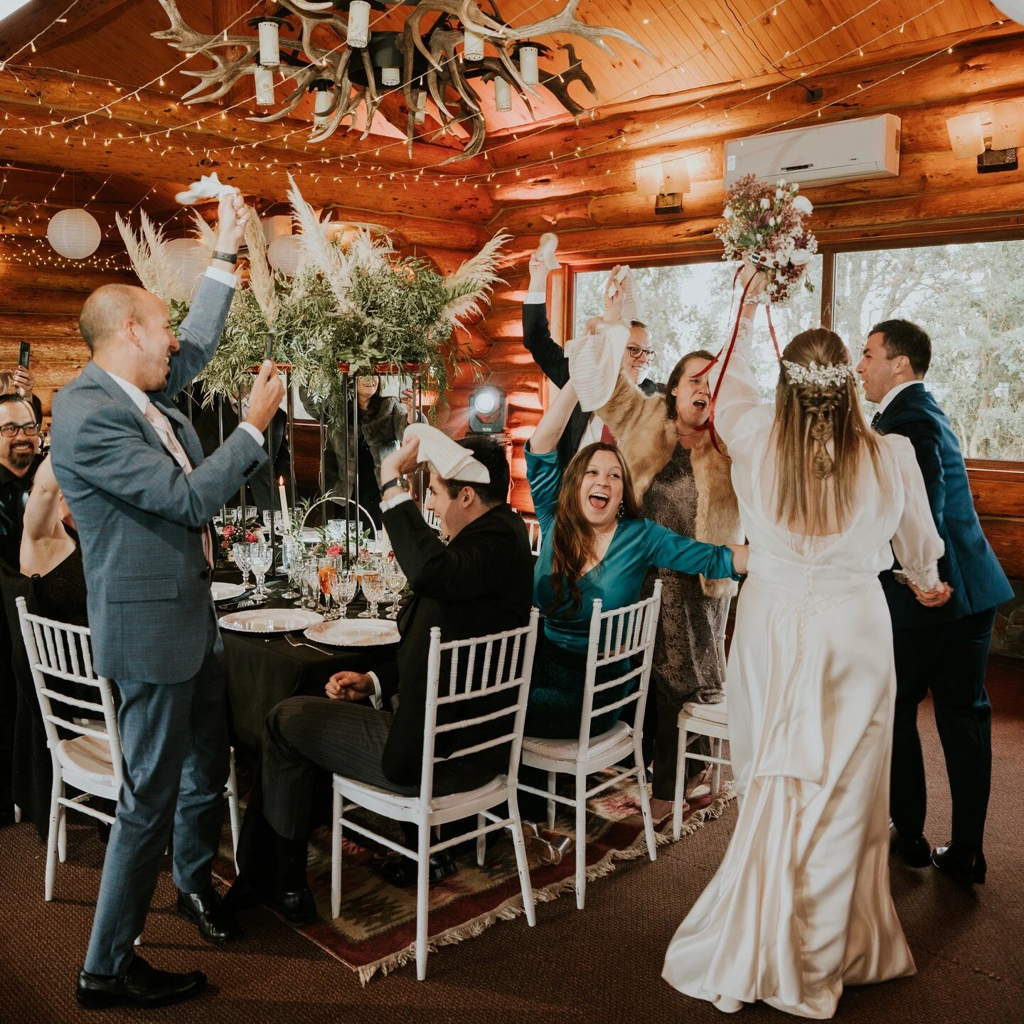 Creamos momentos &uacute;nicos para personas incre&iacute;bles! Benja y Nicole fueron unos novios muy presentes en toda la organizaci&oacute;n, junto a su familia pasamos ricas tardes conversando, planificando y so&ntilde;ando este gran dia! gracias 