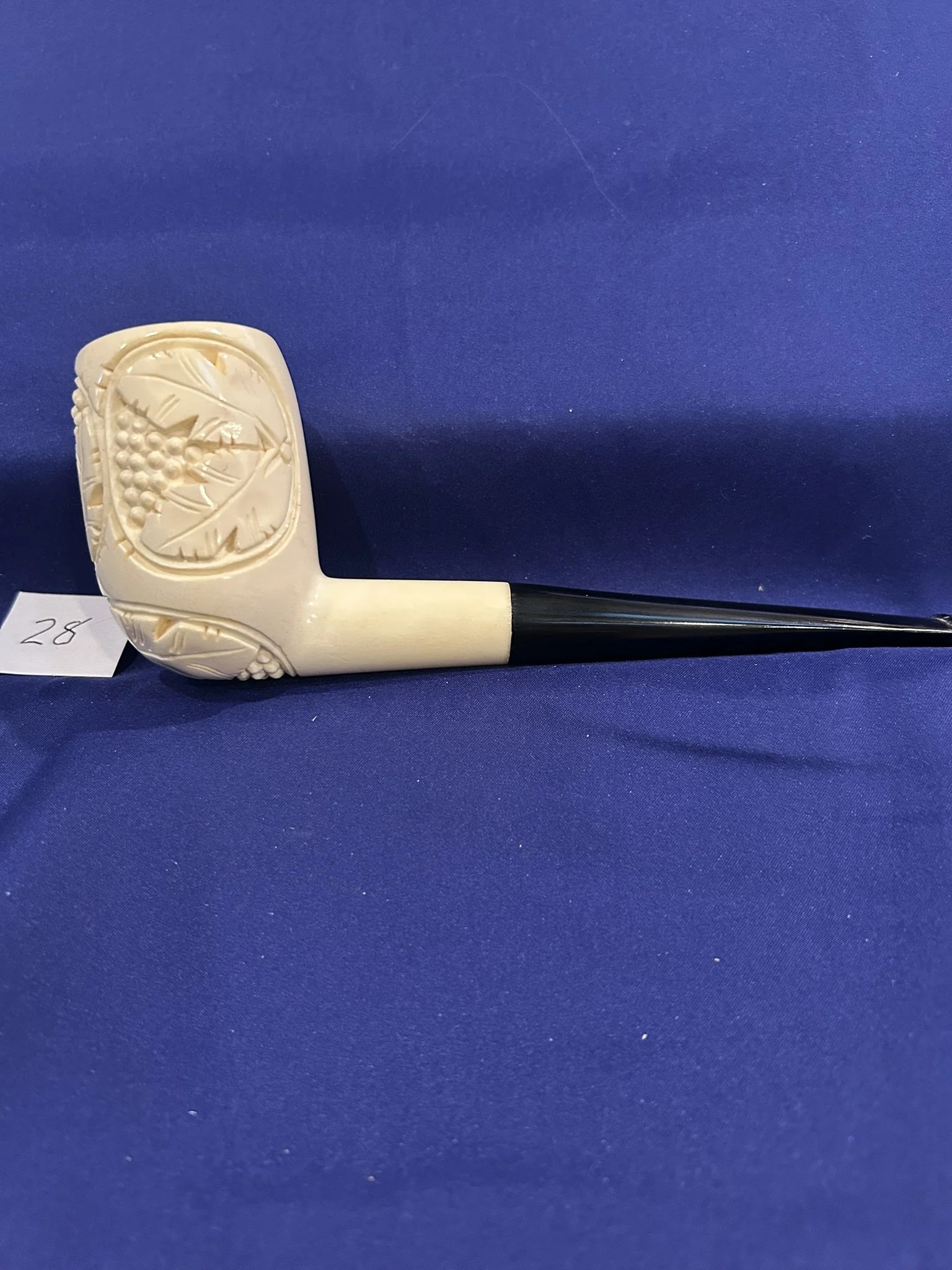 Meerschaum pipe beautiful carved grape leaves in classic pipe style