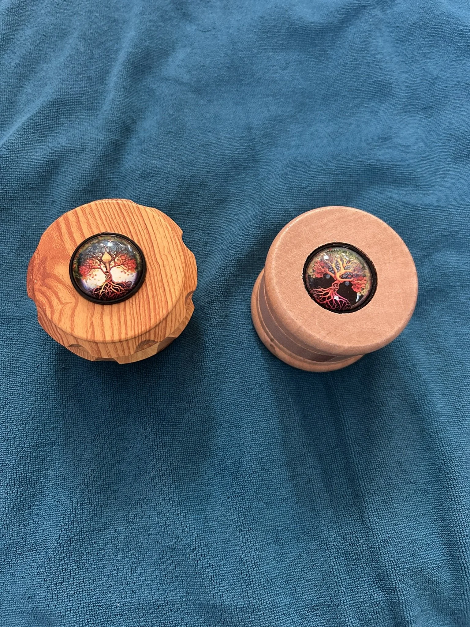 Herb Grinder wood with tree of life medallion Alloy interior mesh screen