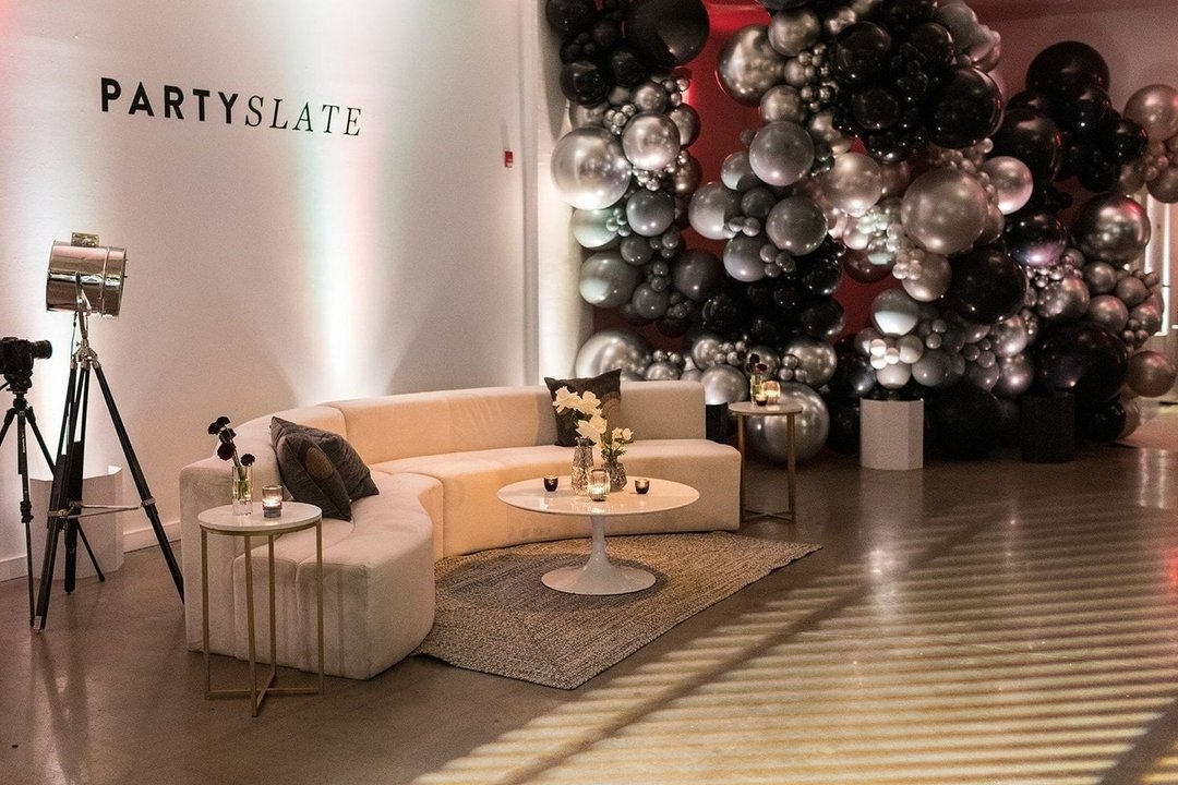 Our White Maze Couch makes the room stand out and creates quite the entrance!

Host: @partyslate Event Planner &amp; Creative Director: @jesgordon 
Venue: @clinton_mercantile Catering + beverage: @gpfood Production + AV: @bentleymeeker 
Floral + deco