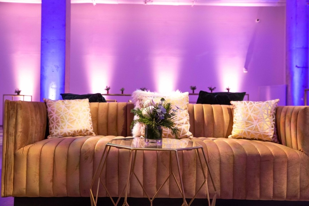 From cozy velvet lounges to rustic wooden bars, our fall event rentals bring all the autumn vibes you need. 🍂✨ Whether you're planning an intimate gathering or a big celebration, we&rsquo;ve got the perfect pieces to set the scene. Let&rsquo;s make 