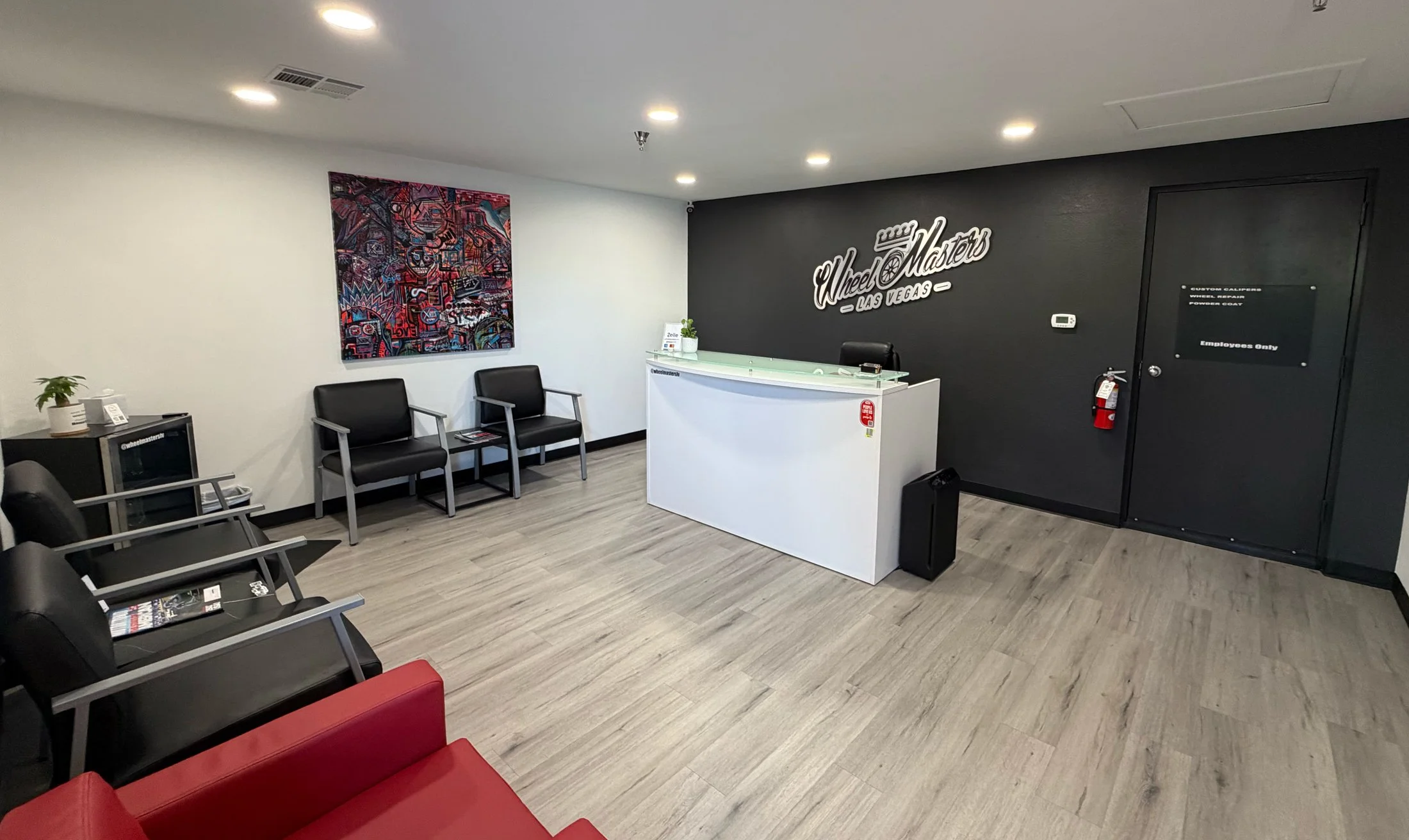 Customer waiting area at Wheel Masters Las Vegas