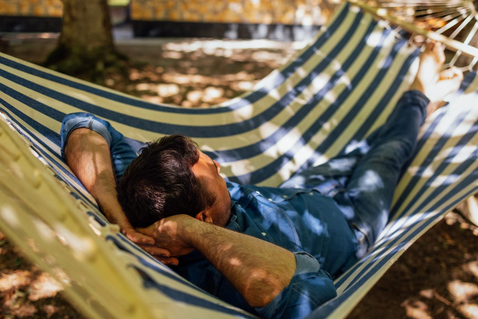Runner taking a full day off in a hammock during post-race recovery