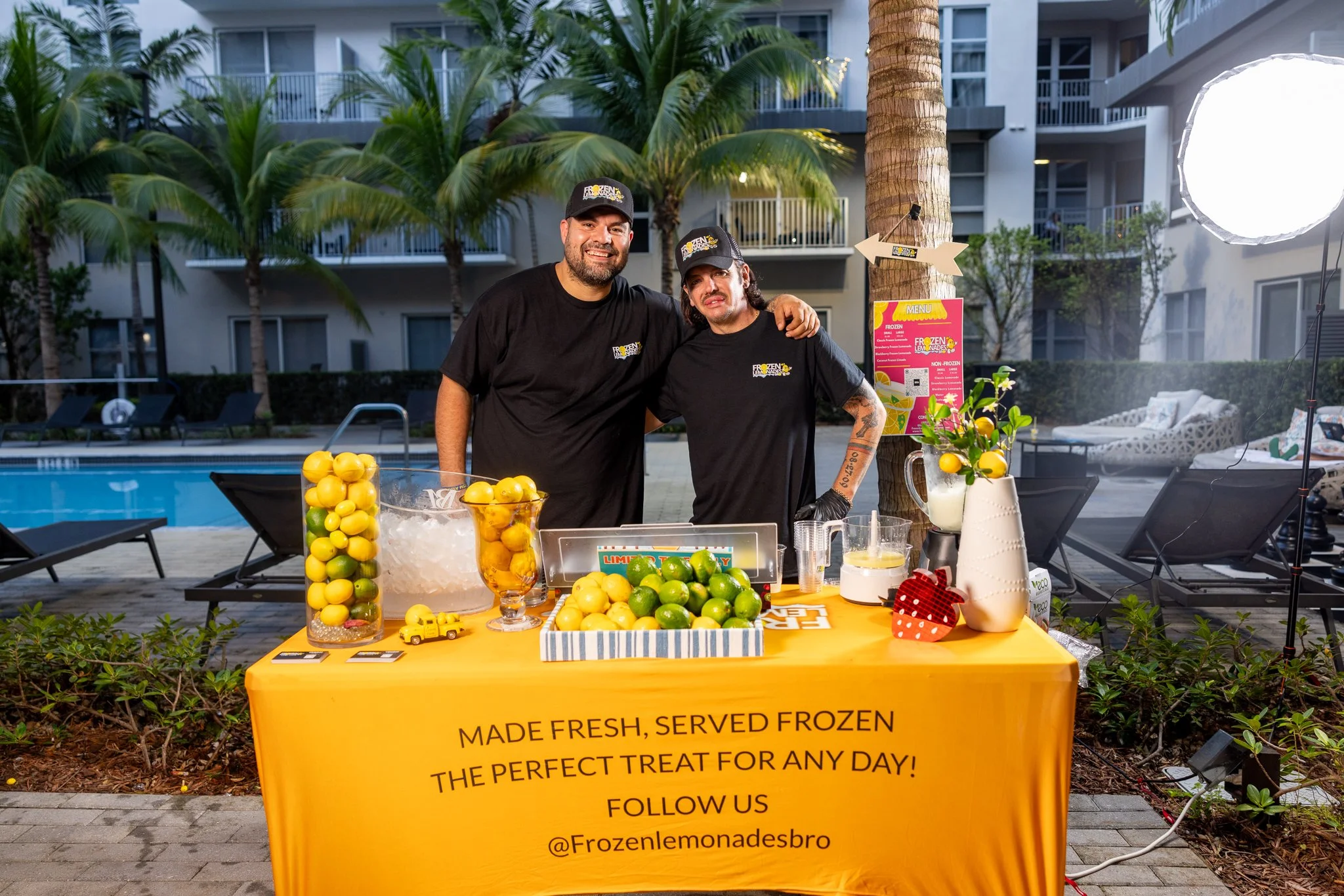 FROZEN LEMONADE BROS